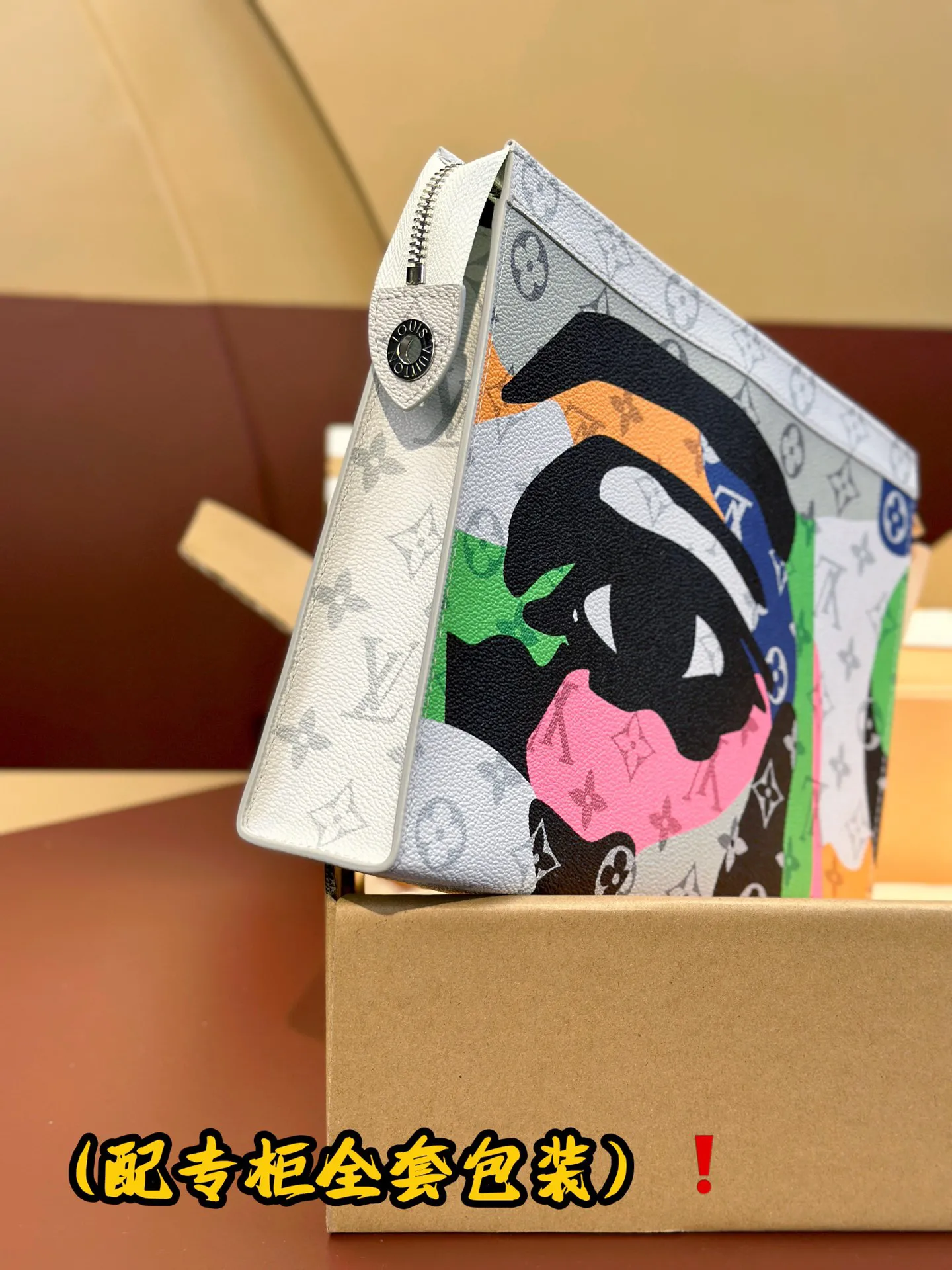 Louis Vuitton Pochette Voyage M82589 - 图片 6