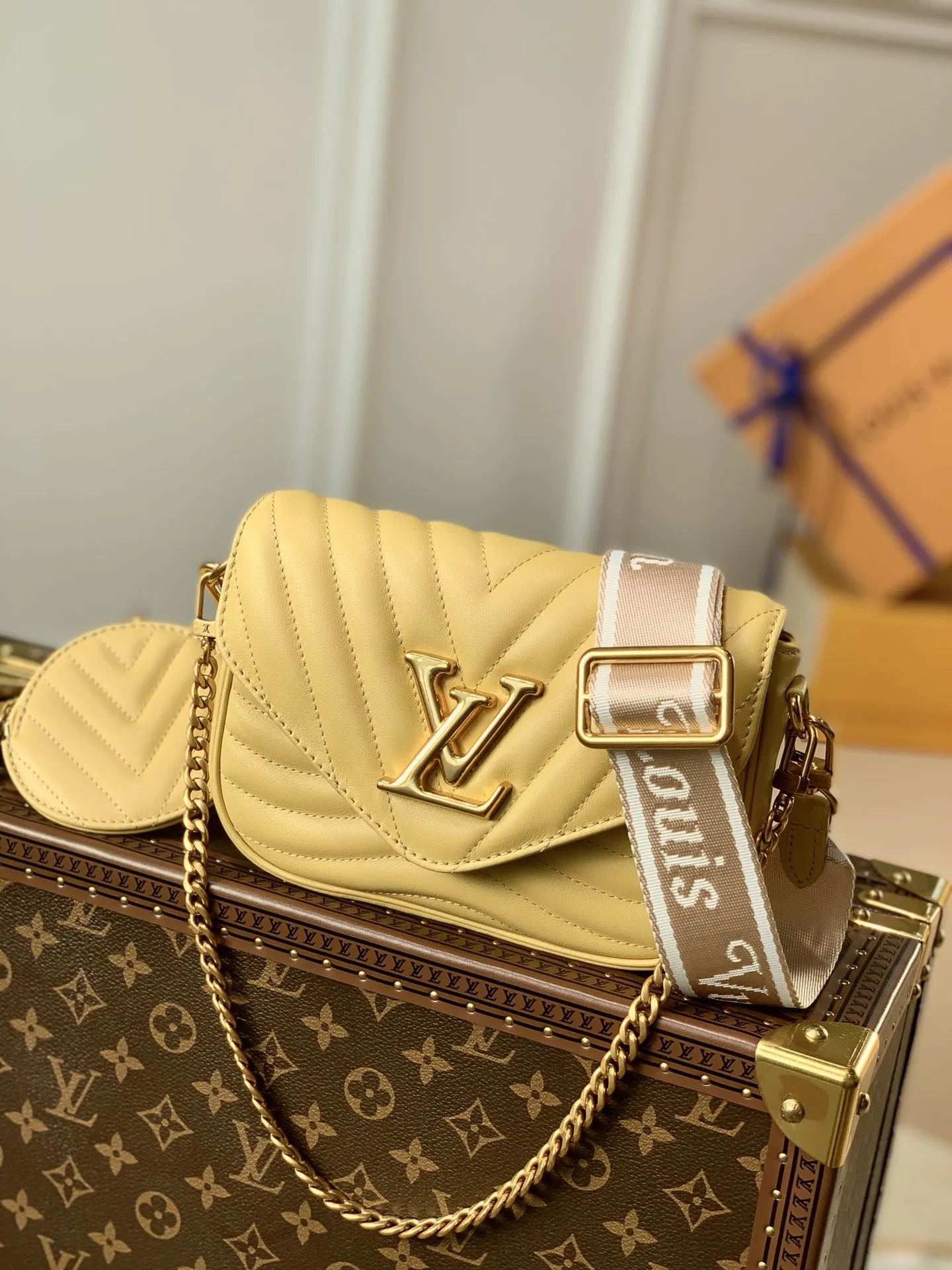 Alternative view of Louis Vuitton New Wave Multi-Pochette M57942