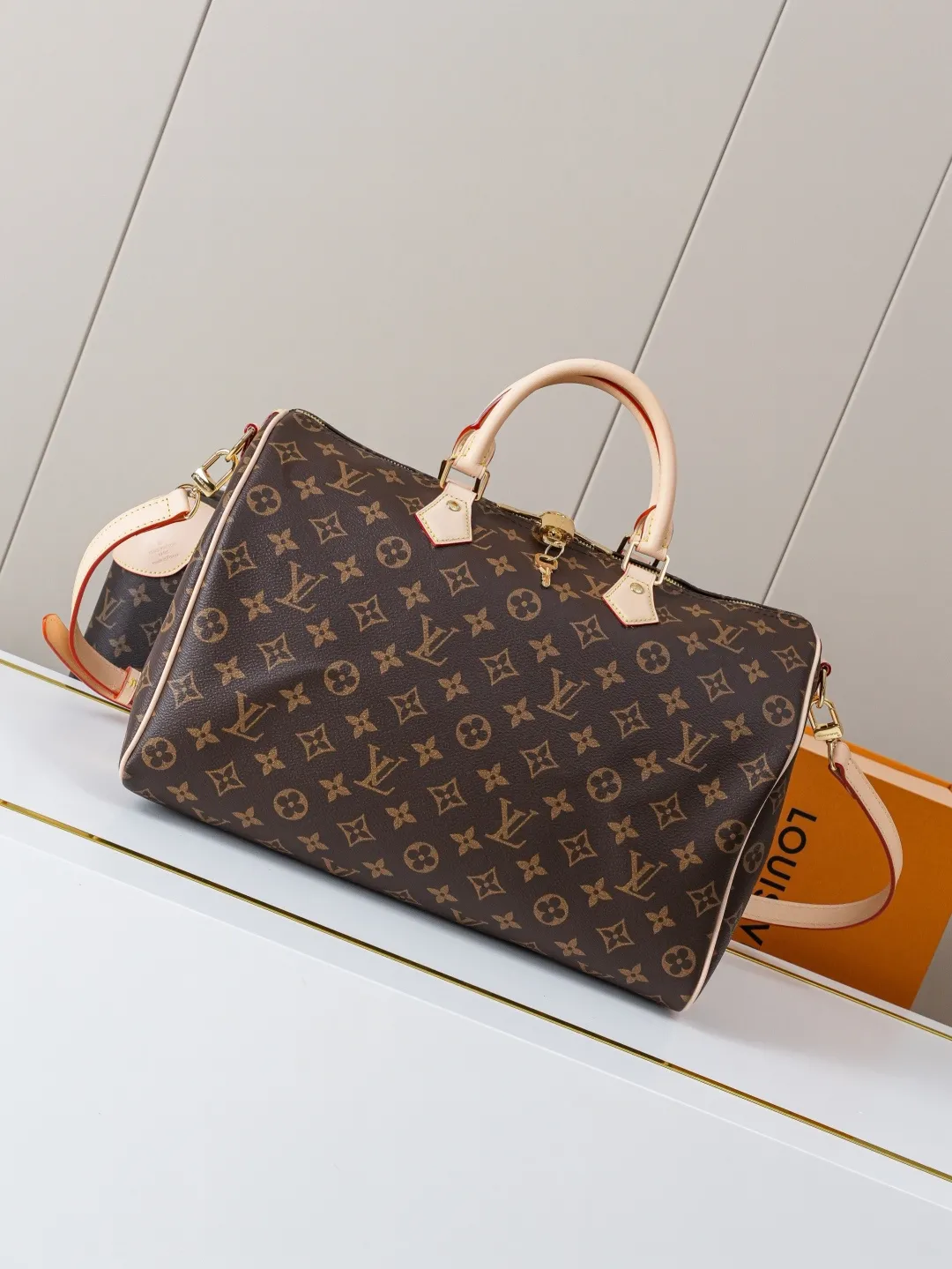Louis Vuitton Speedy Bandoulière 35 M46981 - 图片 3