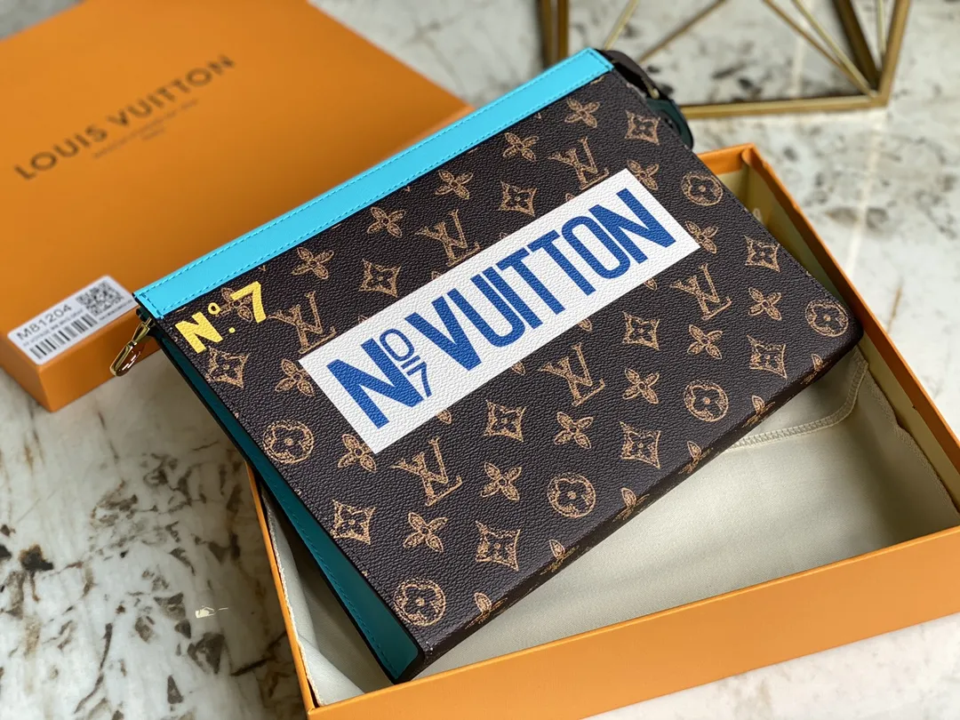 Louis Vuitton Pochette Voyage M81204 - Image 3