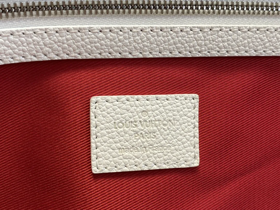 Alternative view of Louis Vuitton Keepall Bandouliere 50 M20563