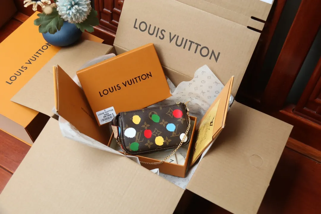 Louis Vuitton Mini Pochette Accessoires M81866 - 图片 3