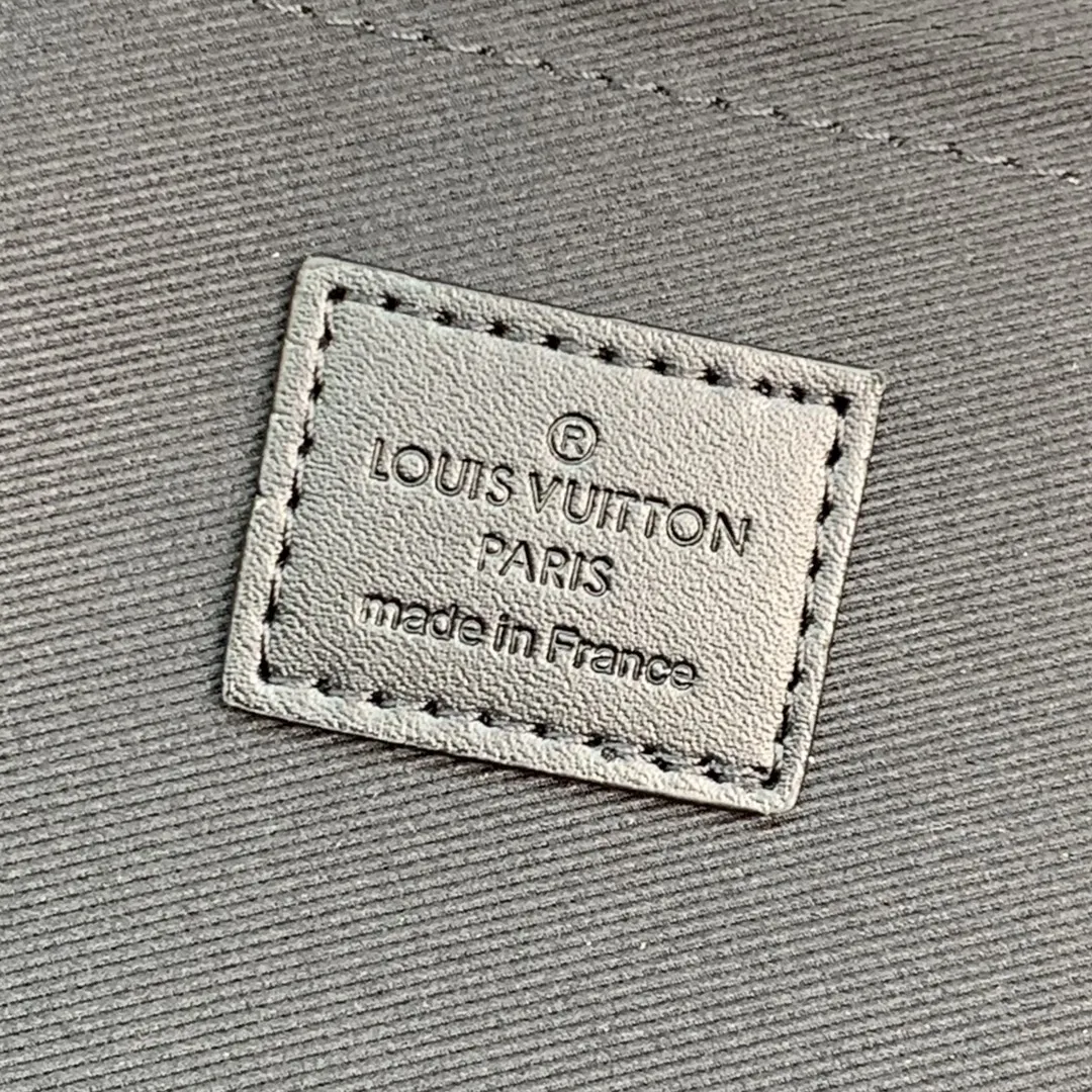 Louis Vuitton Pochette Jour M82074 - Image 5