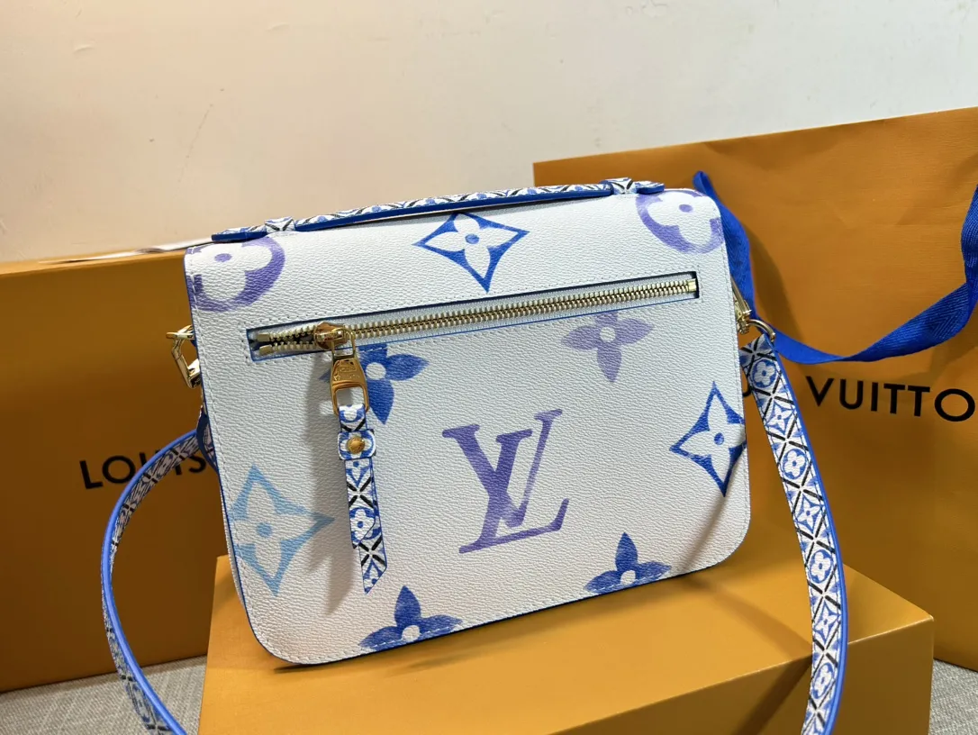 Louis Vuitton Pochette Metis M23055 - Image 6