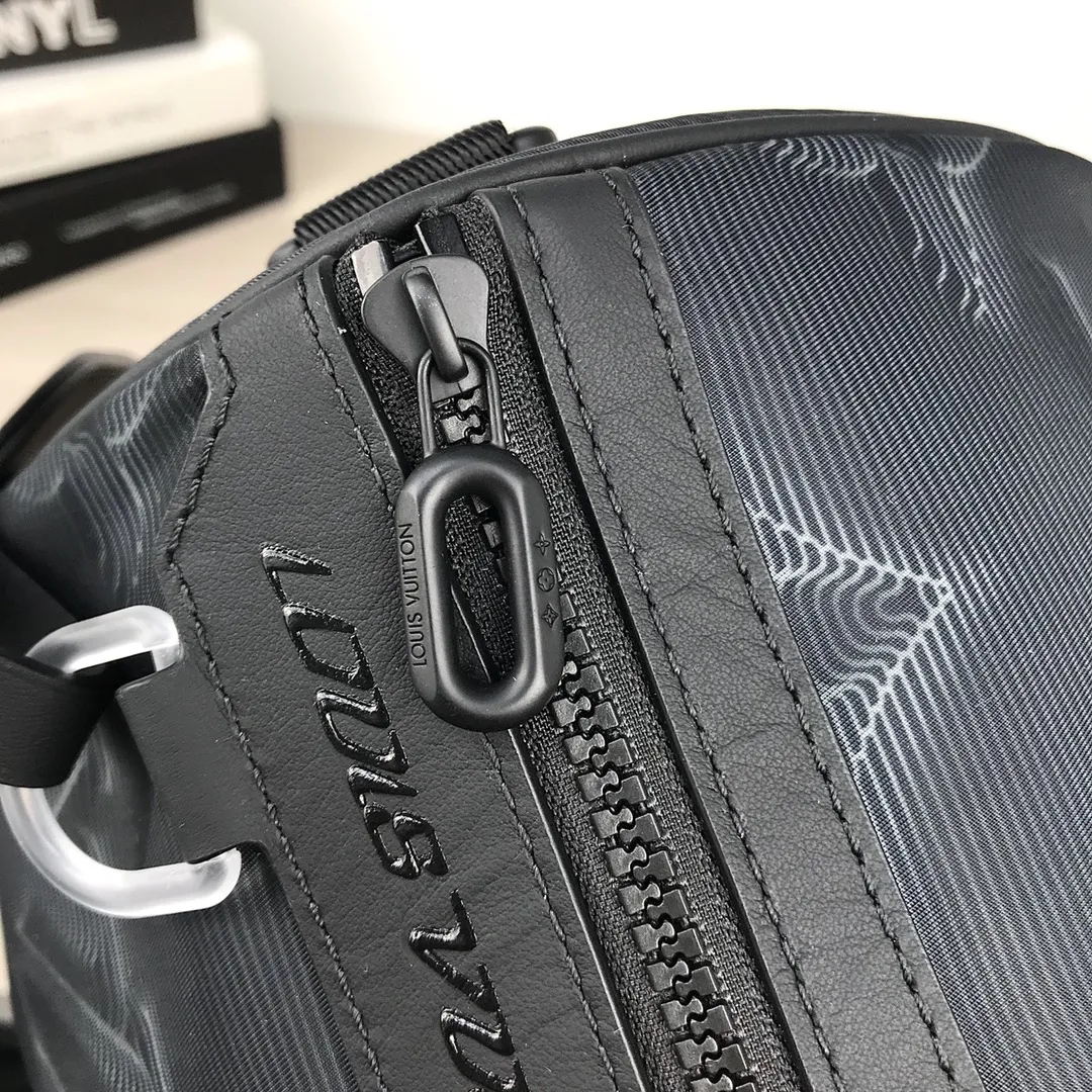 Louis Vuitton Reversible Keepall Bandouliere 50 M45602 - 图片 7