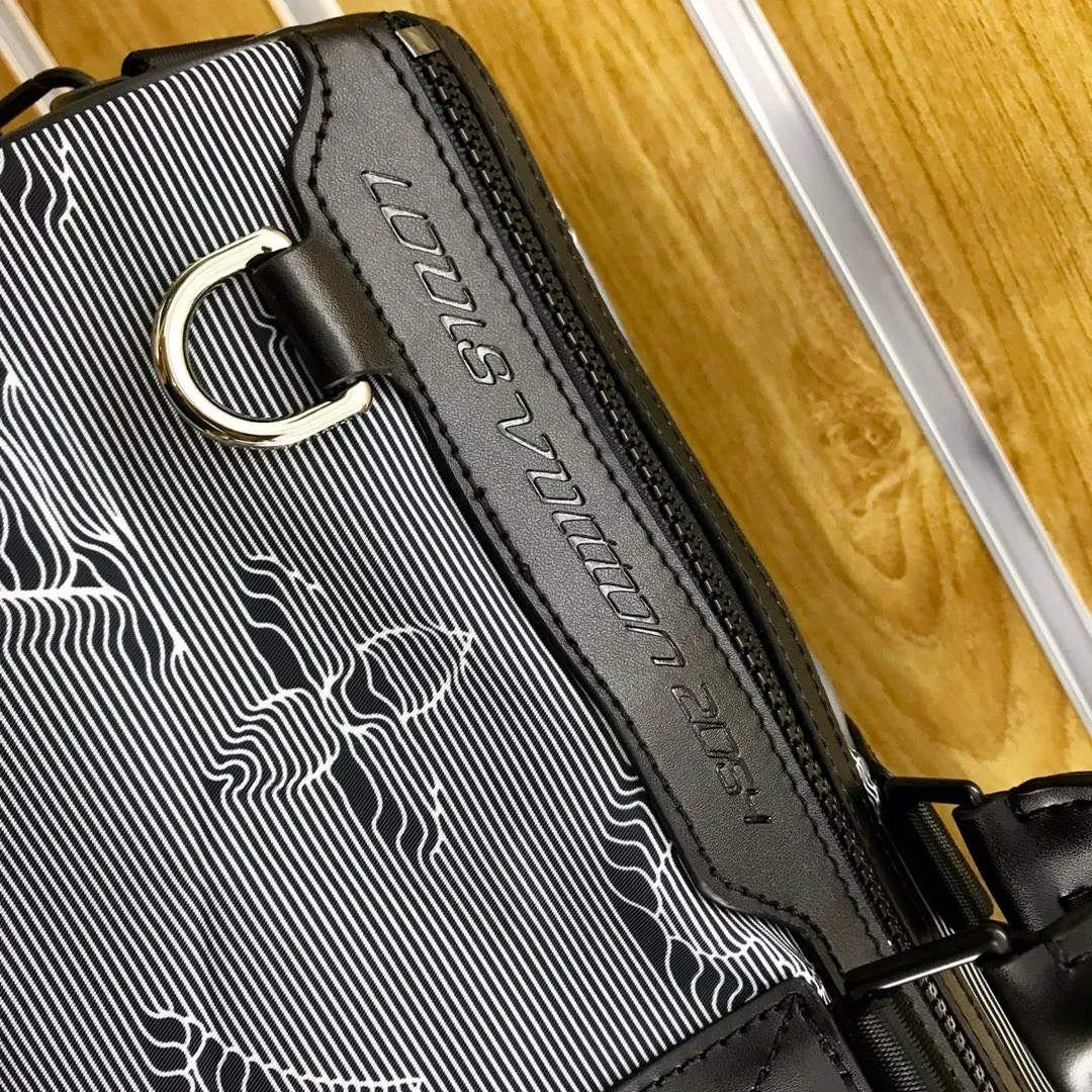 Louis Vuitton Reversible Keepall Bandoulière 50 M45602 - 图片 9