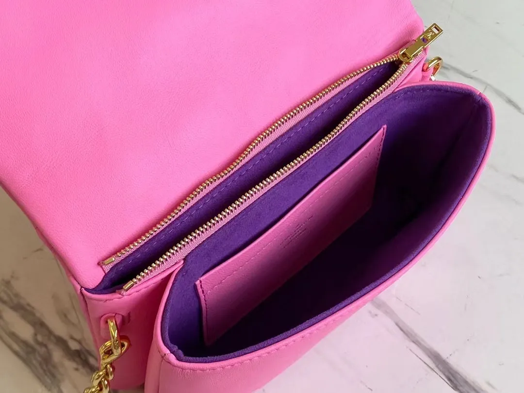 Louis Vuitton Pochette Coussin M80745 - Image 9