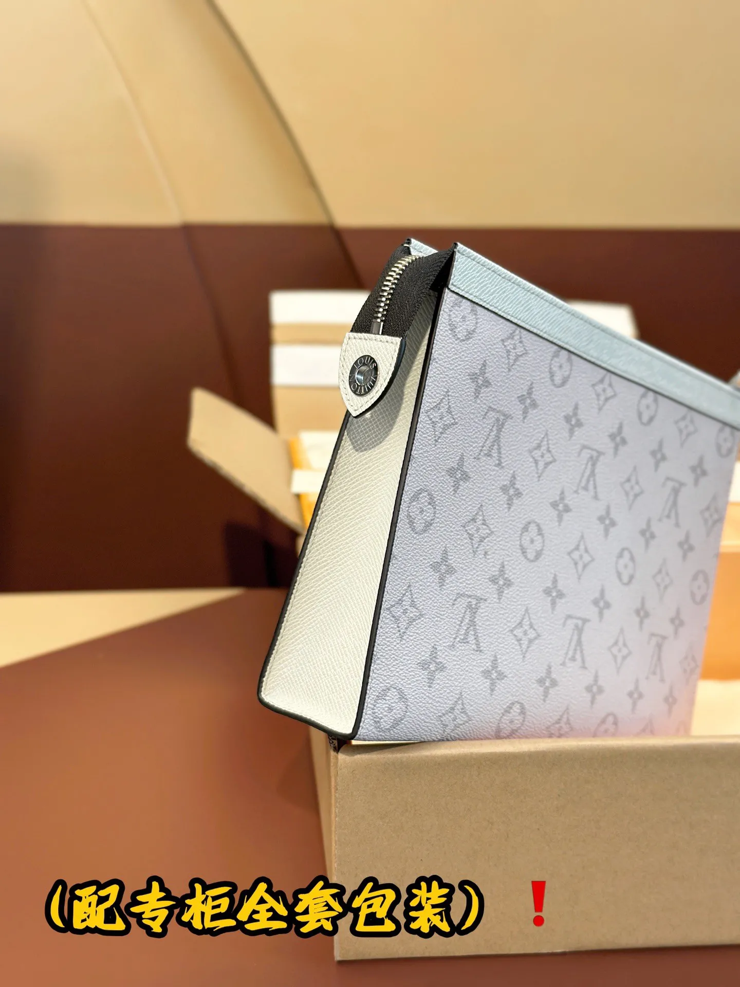 Louis Vuitton Pochette Voyage M30420 - 图片 7