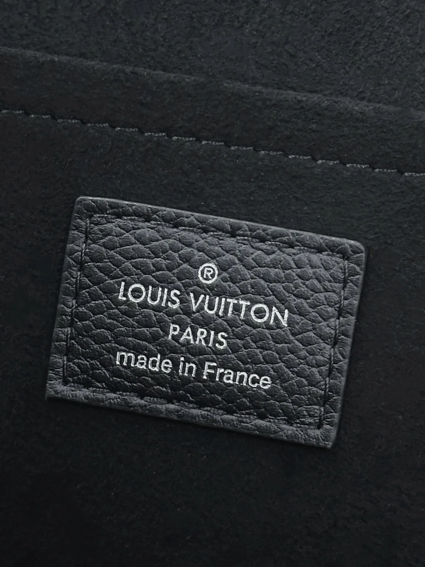 Alternative view of Louis Vuitton Pochette Jour M67768