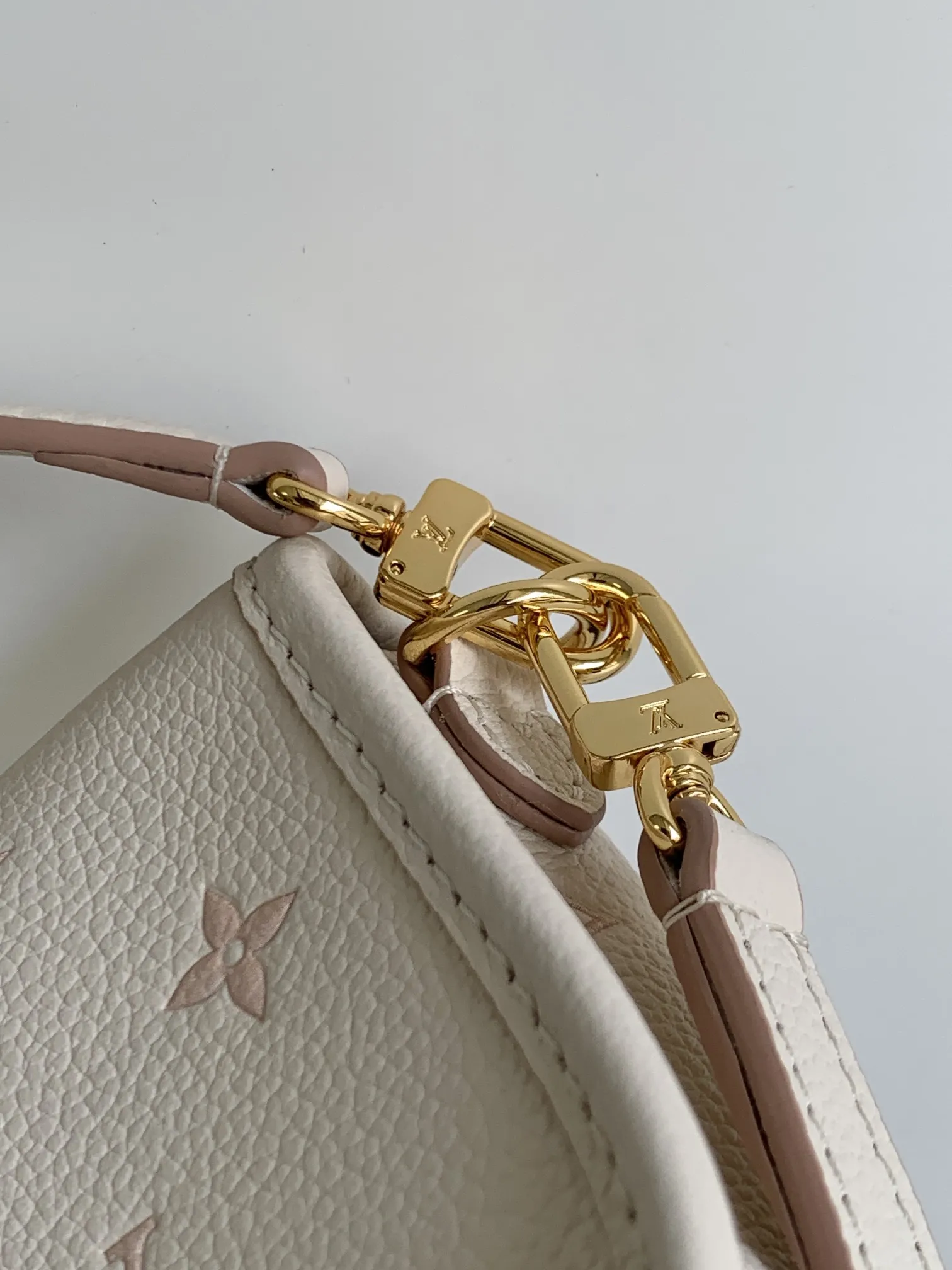 Louis Vuitton Nano Diane M13642 - 图片 7