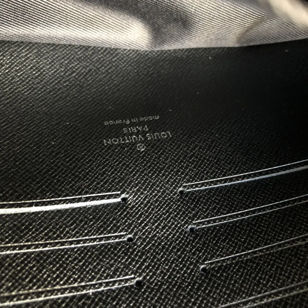 Alternative view of Louis Vuitton Pochette Kasai M41664