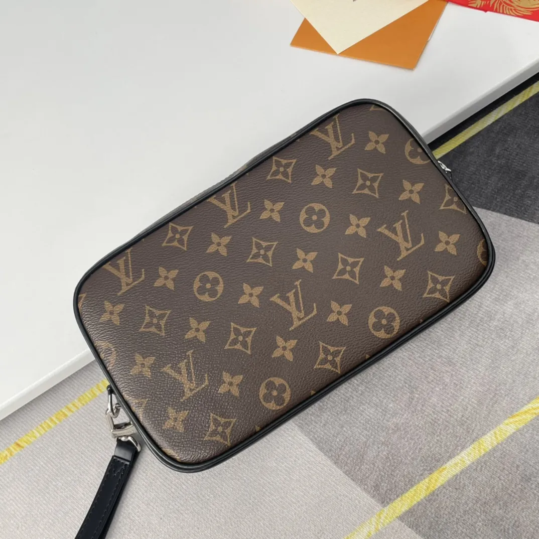 Louis Vuitton Pochette Kasai M42838 - Image 9