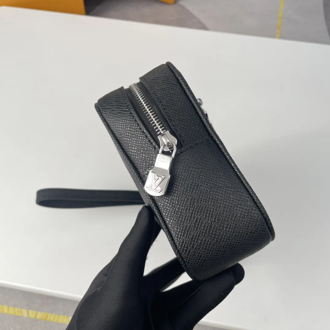 Louis Vuitton Pochette Kasai M30441 - Image 6