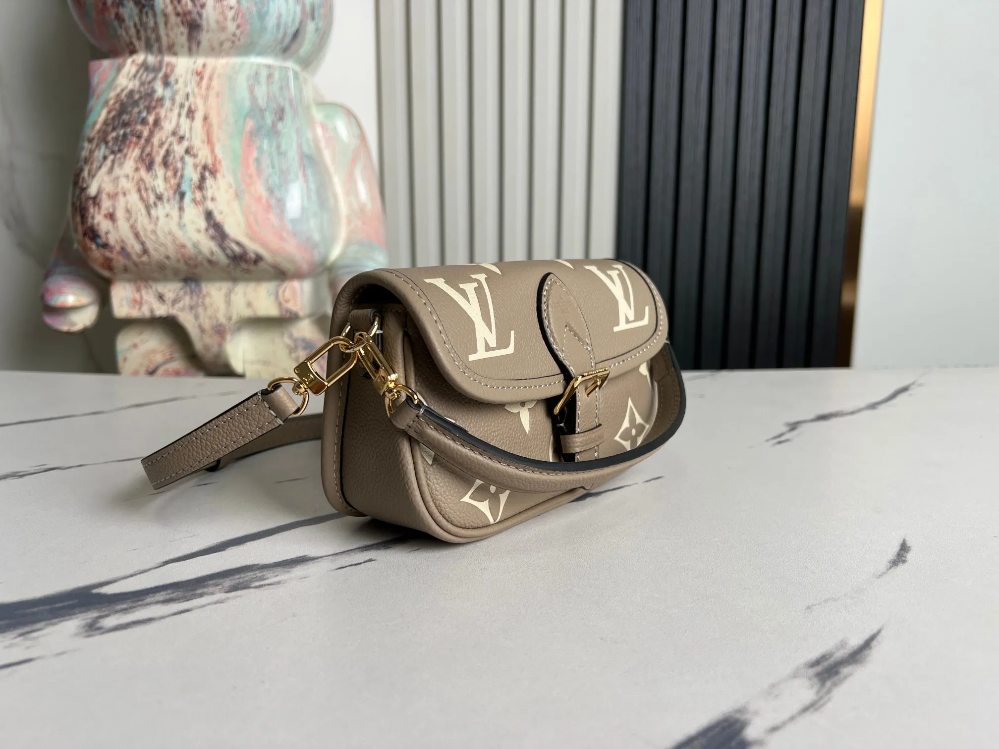 Louis Vuitton Nano Diane M83300 - 图片 3