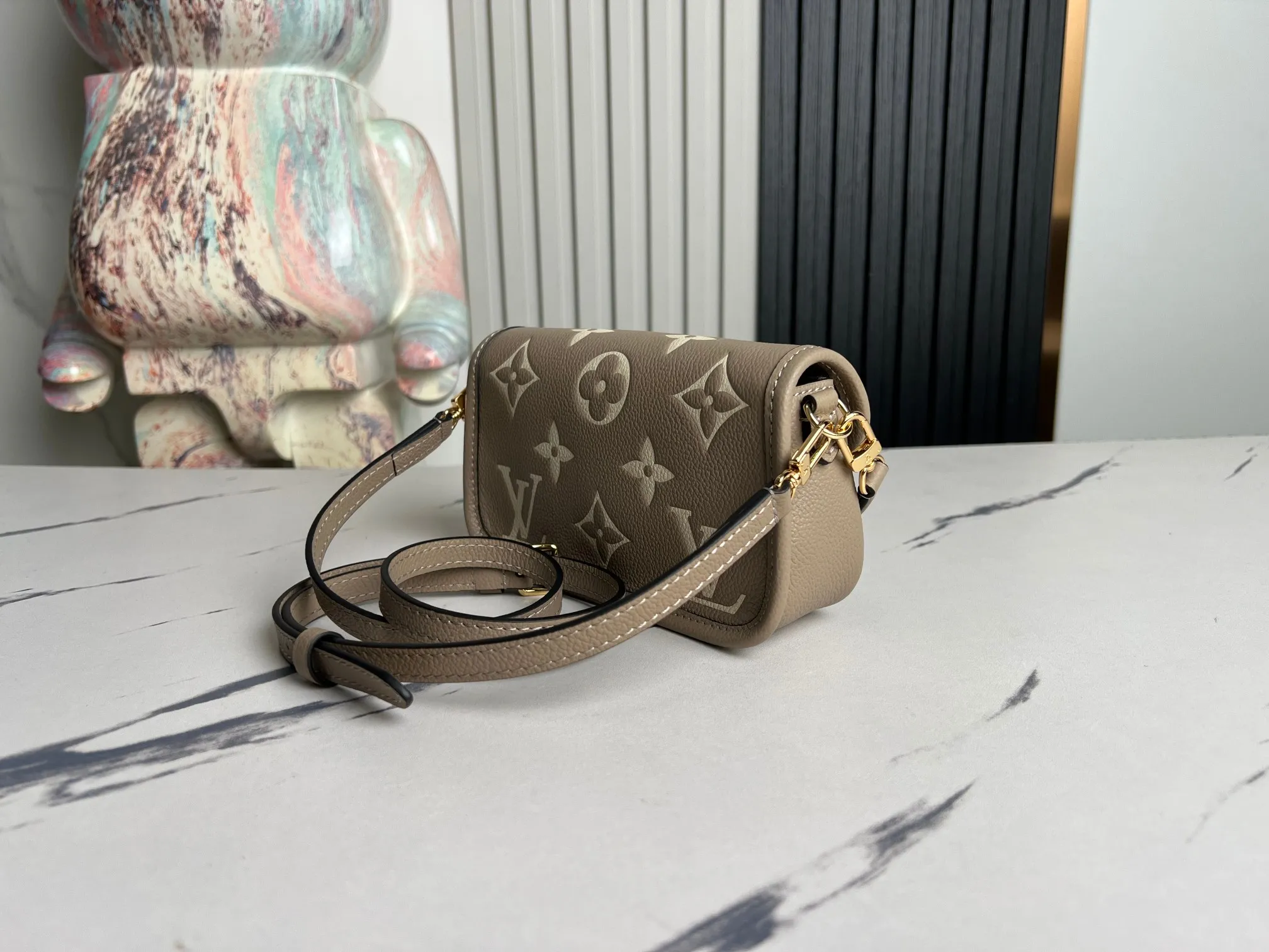 Louis Vuitton Nano Diane M83300 - 图片 4