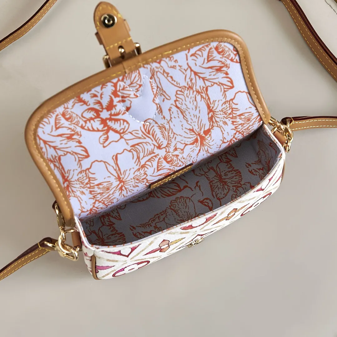 Alternative view of Louis Vuitton Nano Diane M83621