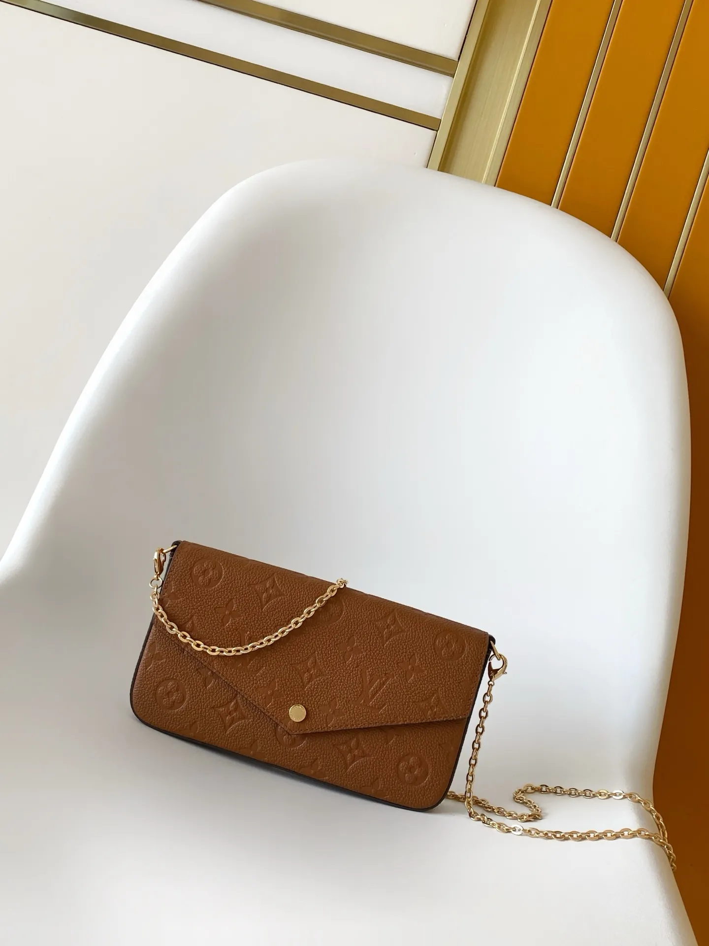 Alternative view of Louis Vuitton Pochette Félicie M81531