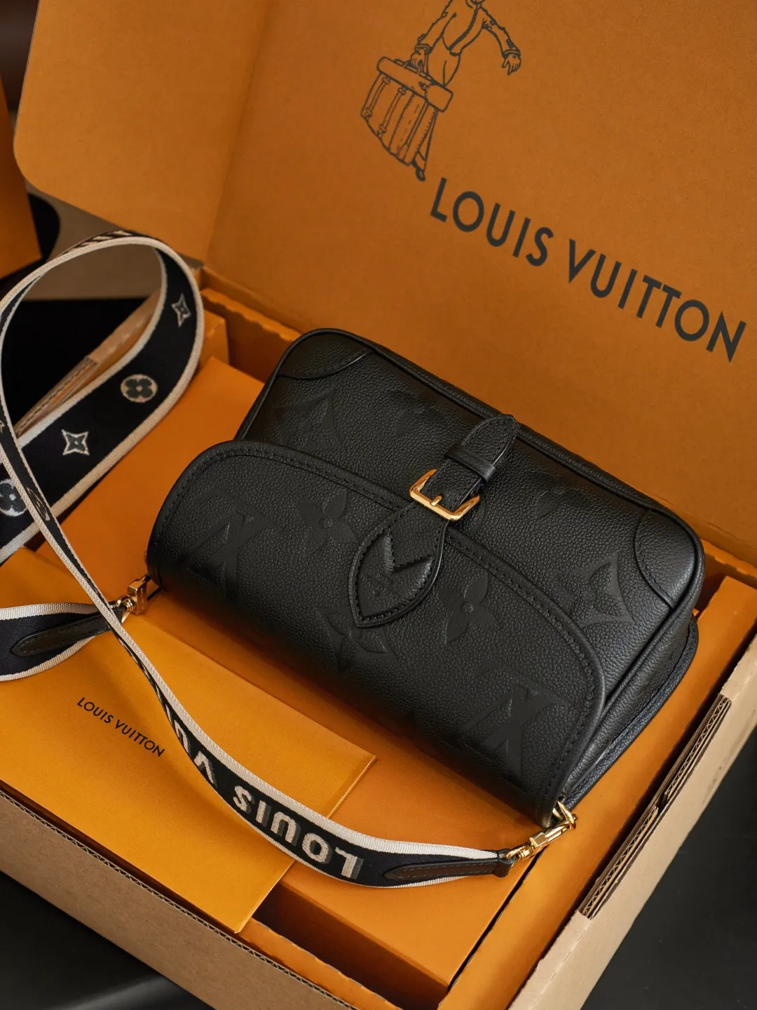 Louis Vuitton Diane M46386 - 图片 3