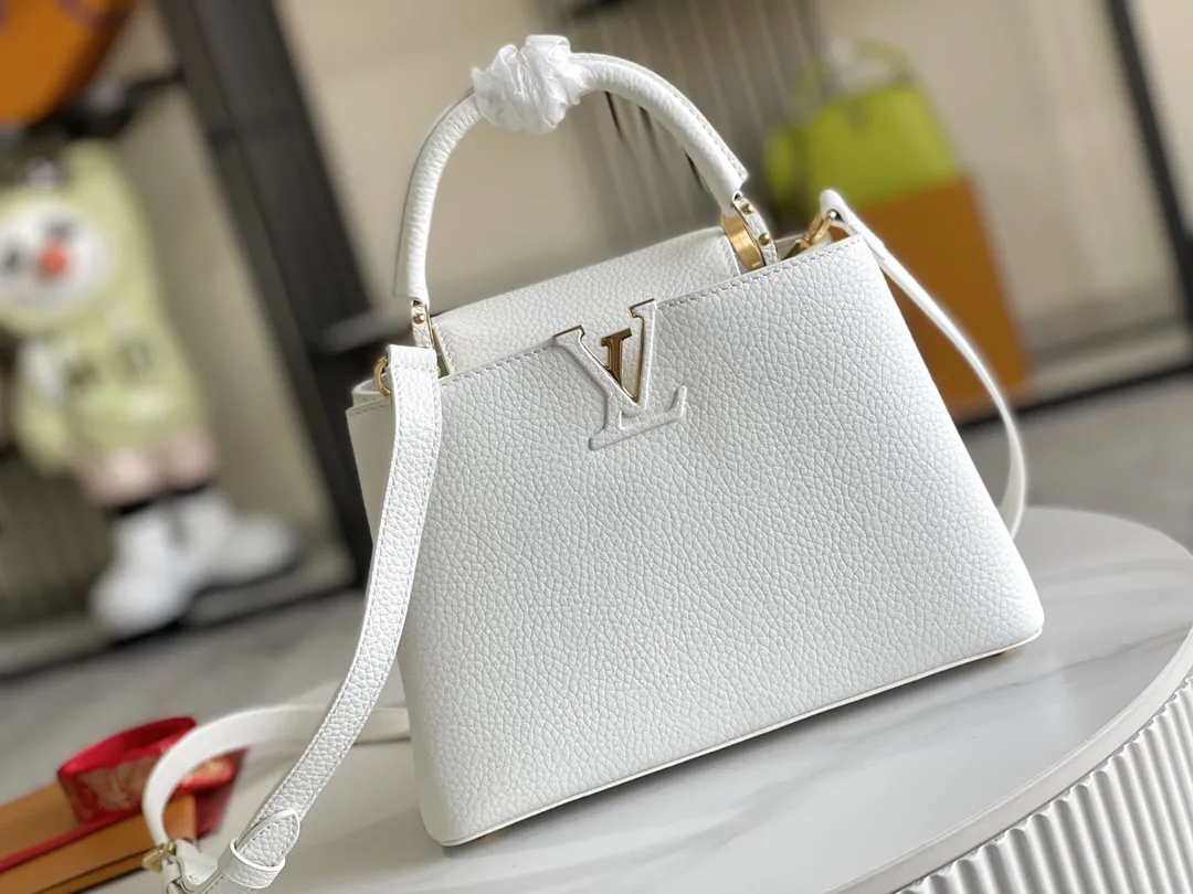 Louis Vuitton Capucines BB M55832 - Image 4