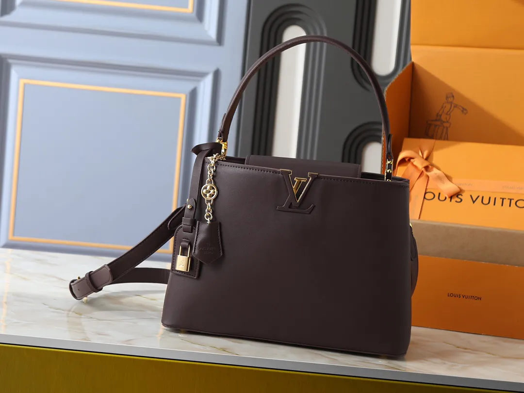Louis Vuitton Capucines MM Souple M12927 - Image 3