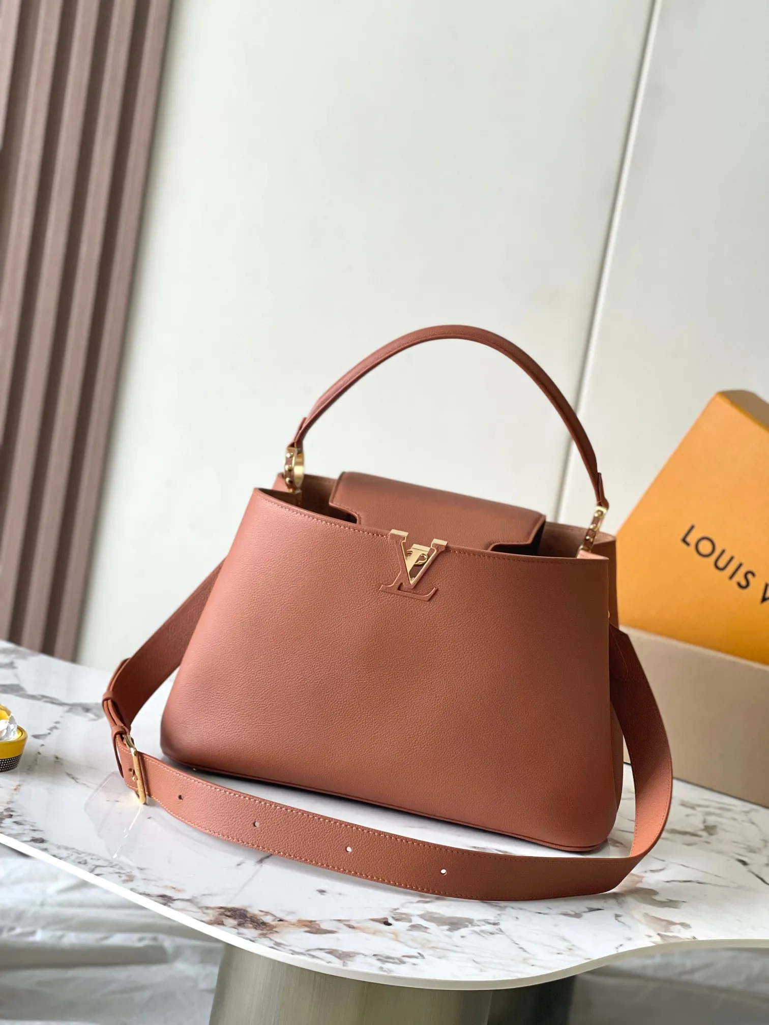 Louis Vuitton Capucines GM Souple M24879 - Image 5