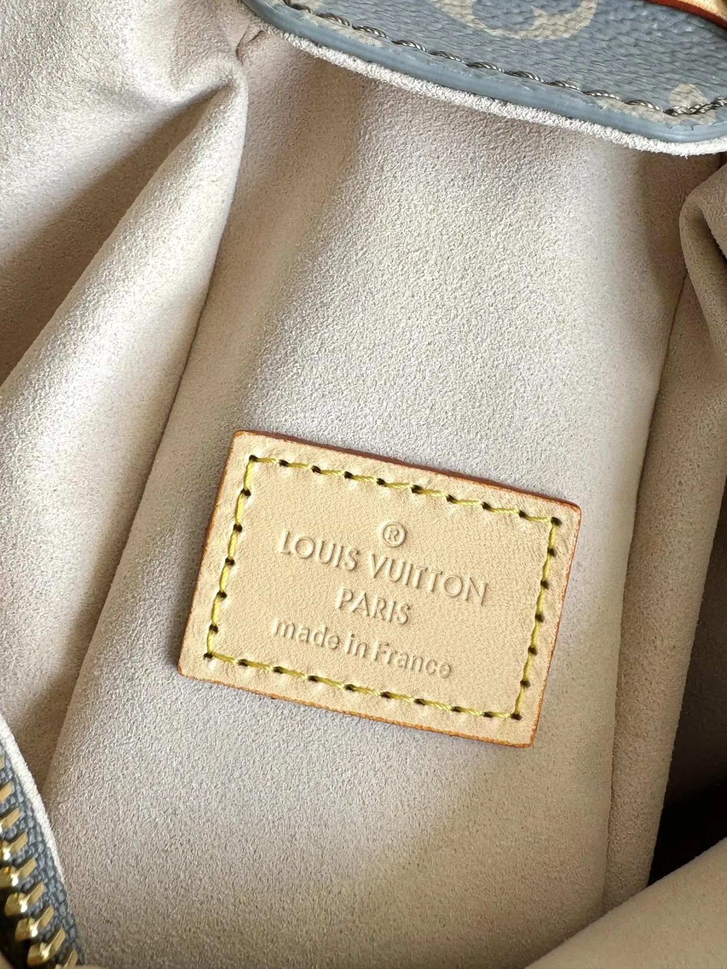 Alternative view of Louis Vuitton Side Trunk MM M12428