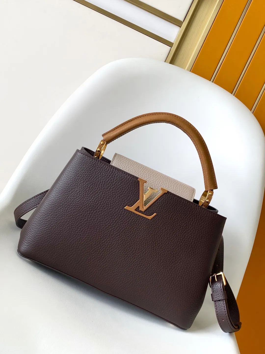 Louis Vuitton Capucines MM M12952 - 图片 10