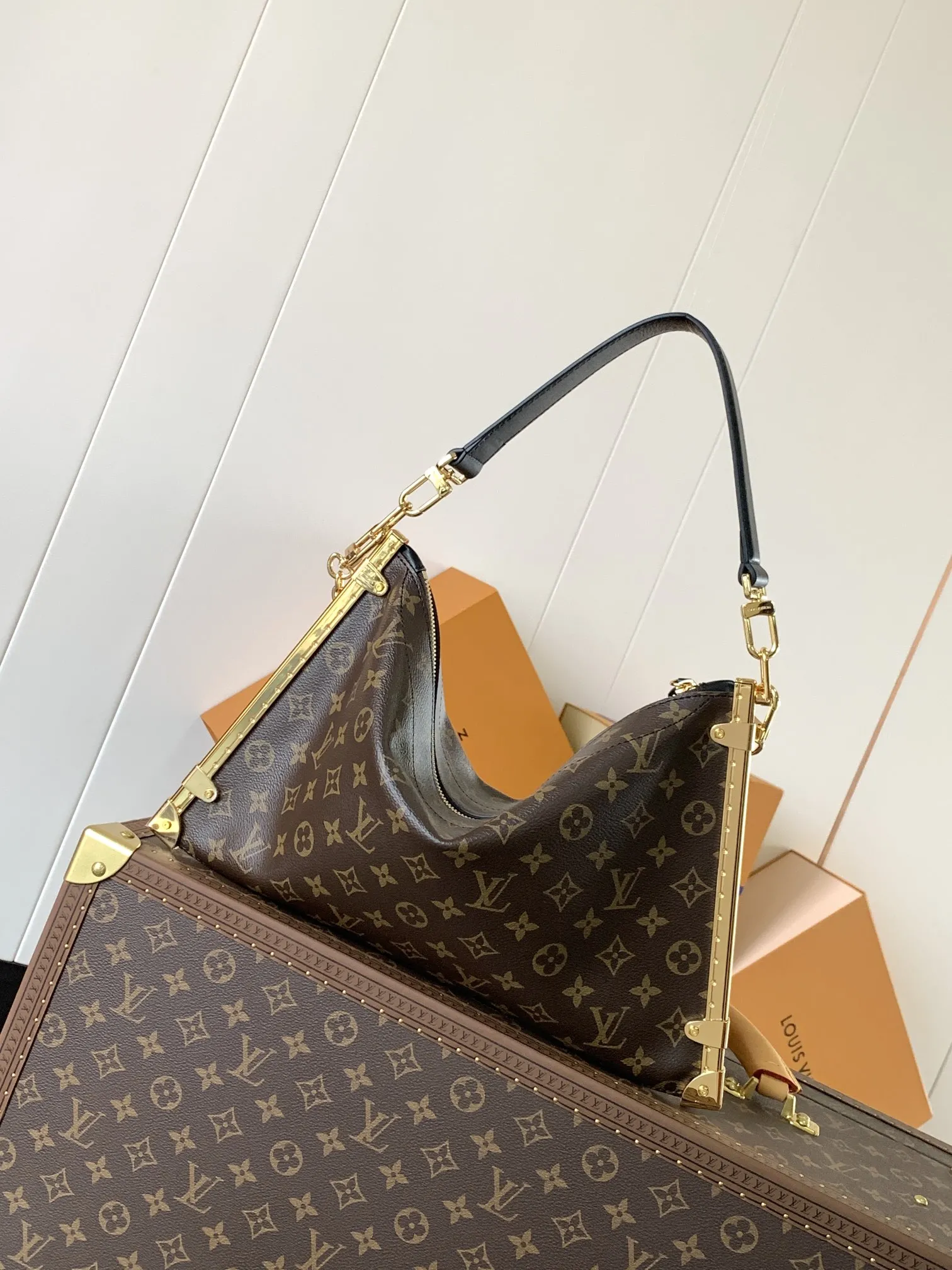 Louis Vuitton Lucky Trunk M12075 - Image 5