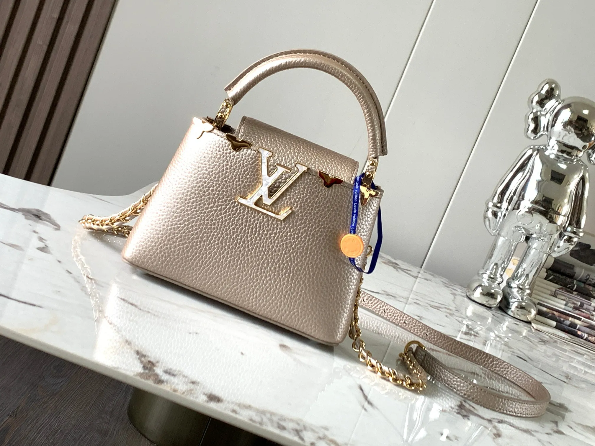 Louis Vuitton Capucines Mini M22436 - Image 3