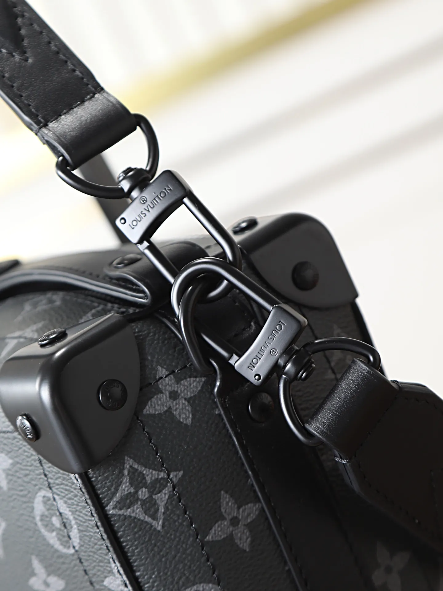 Louis Vuitton Soul Trunk East West M11744 - Image 4