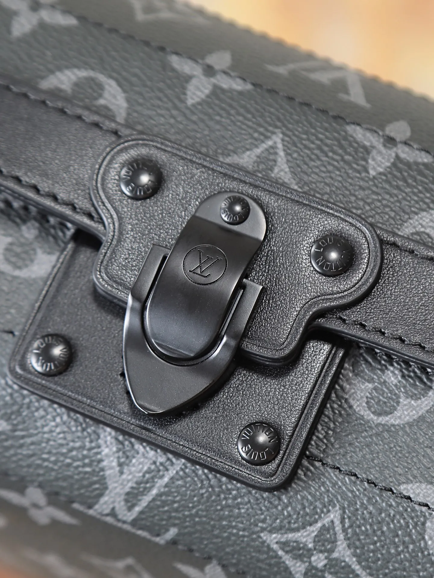 Louis Vuitton Soul Trunk East West M11744 - Image 6
