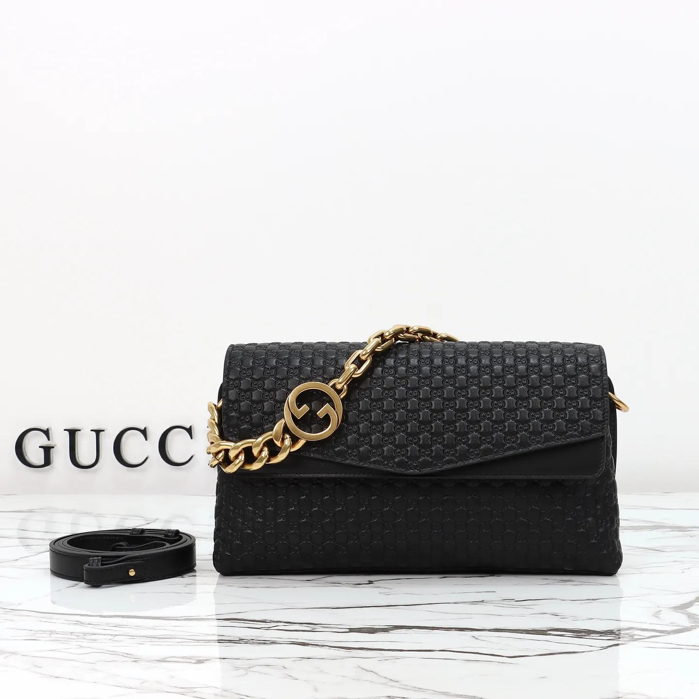 Gucci Medium Shoulder Bag With Chain 857622 - Image 3