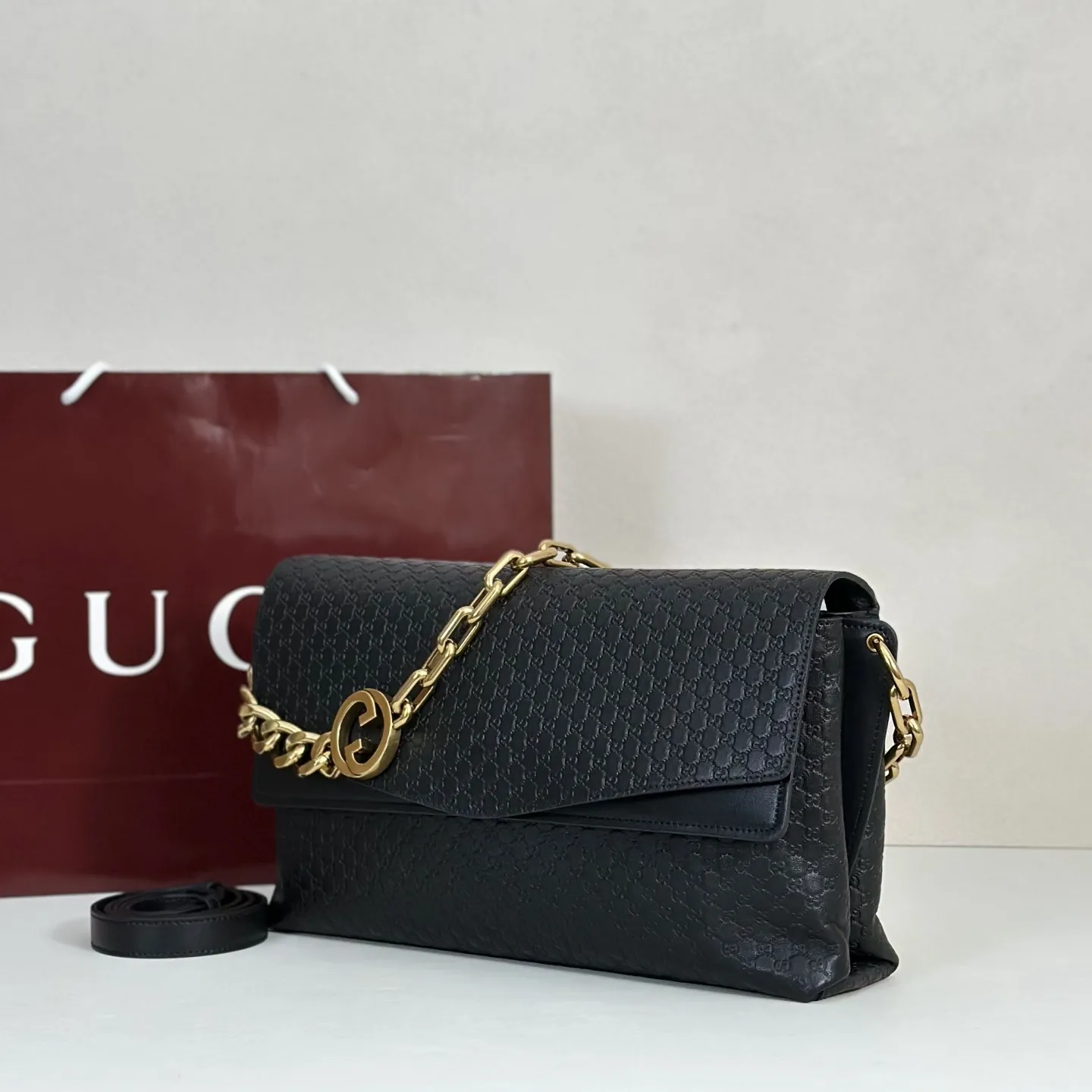 Alternative view of Gucci Large Shoulder Bag With Chain 857362