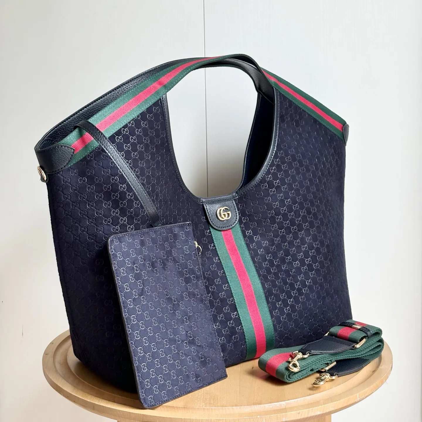 Gucci Giglio Large Tote Bag 853971 - Image 3