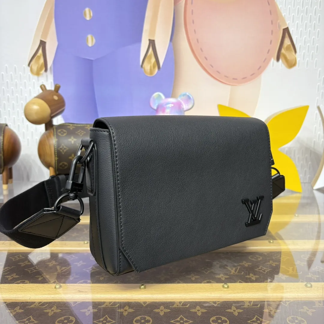 Louis Vuitton Takeoff Messenger PM M24769 - 图片 4