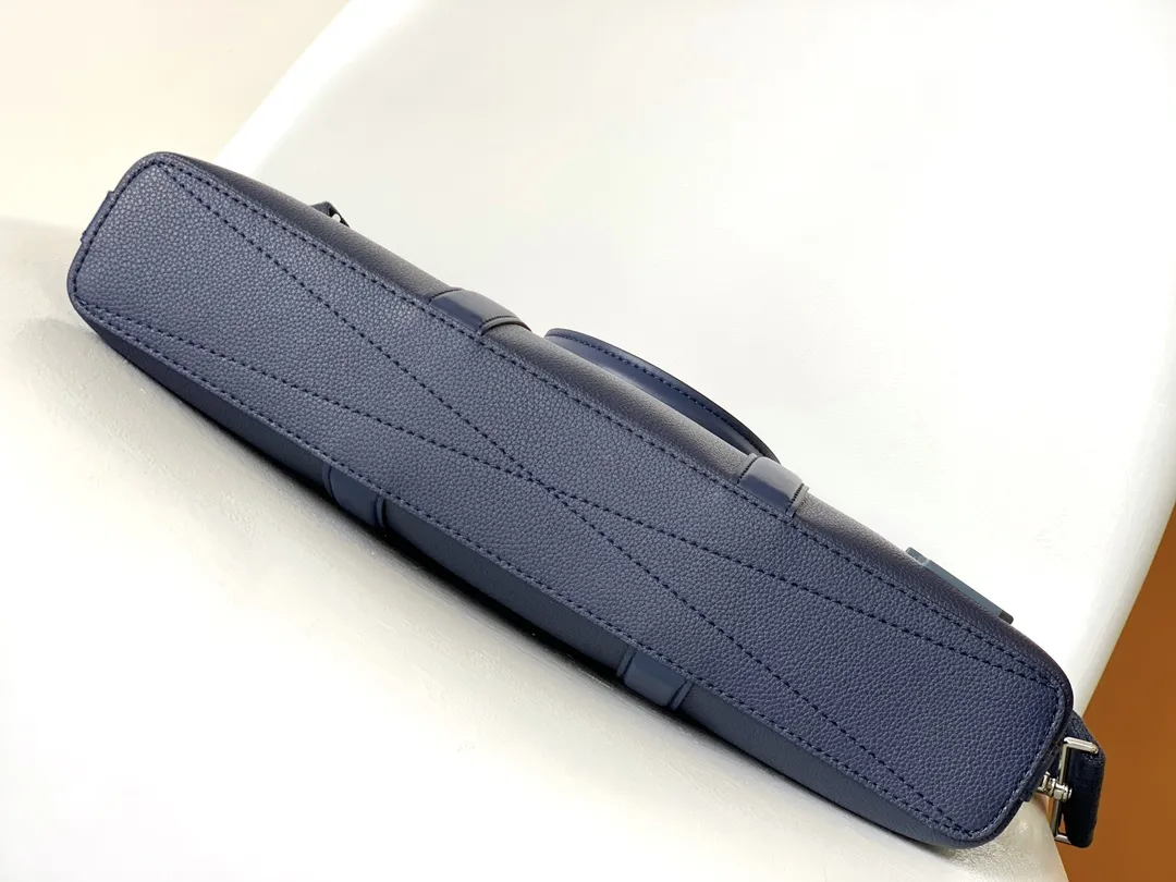 Louis Vuitton Takeoff Briefcase M21440 - 图片 6