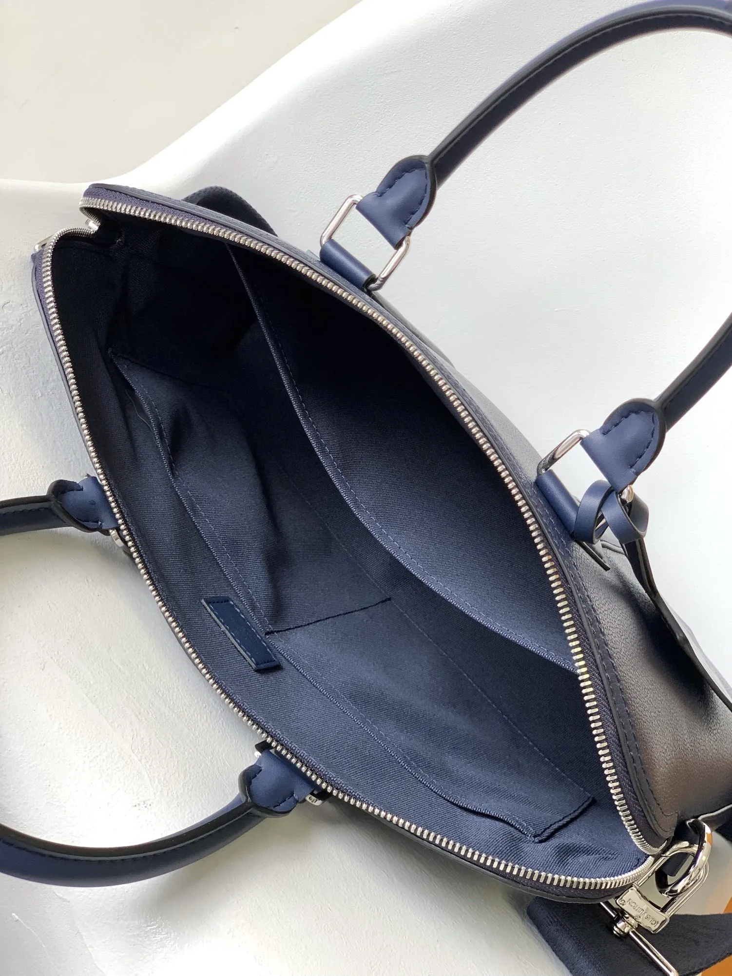 Louis Vuitton Takeoff Briefcase M21440 - 图片 10