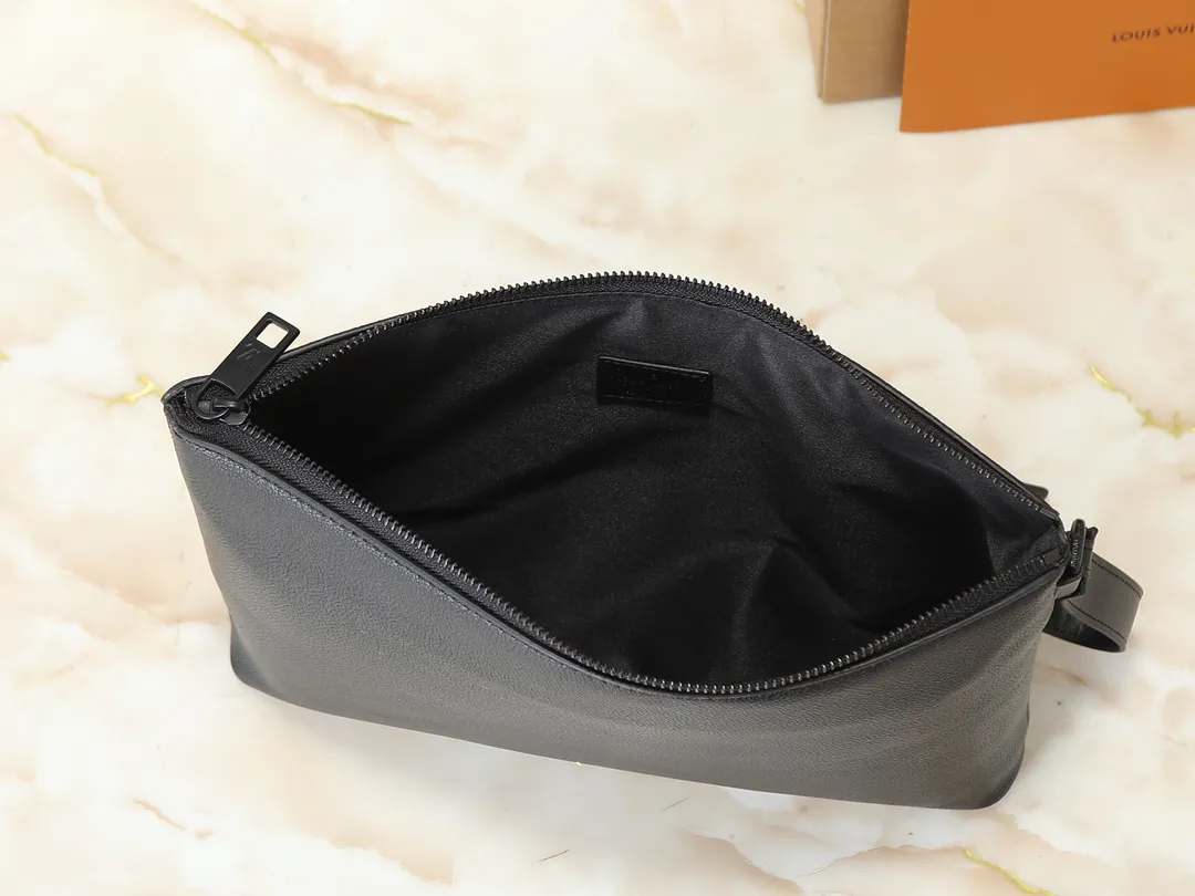 Alternative view of Louis Vuitton Takeoff Pouch M69837