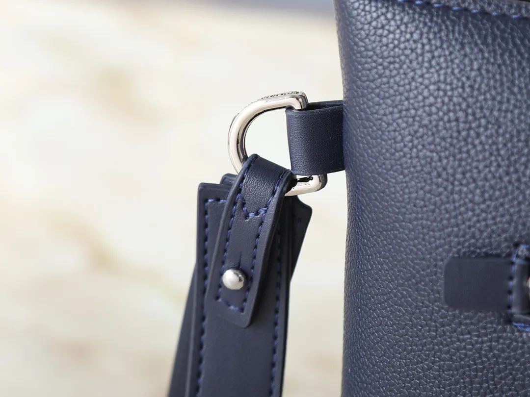 Louis Vuitton Takeoff Pouch M11486 - 图片 8