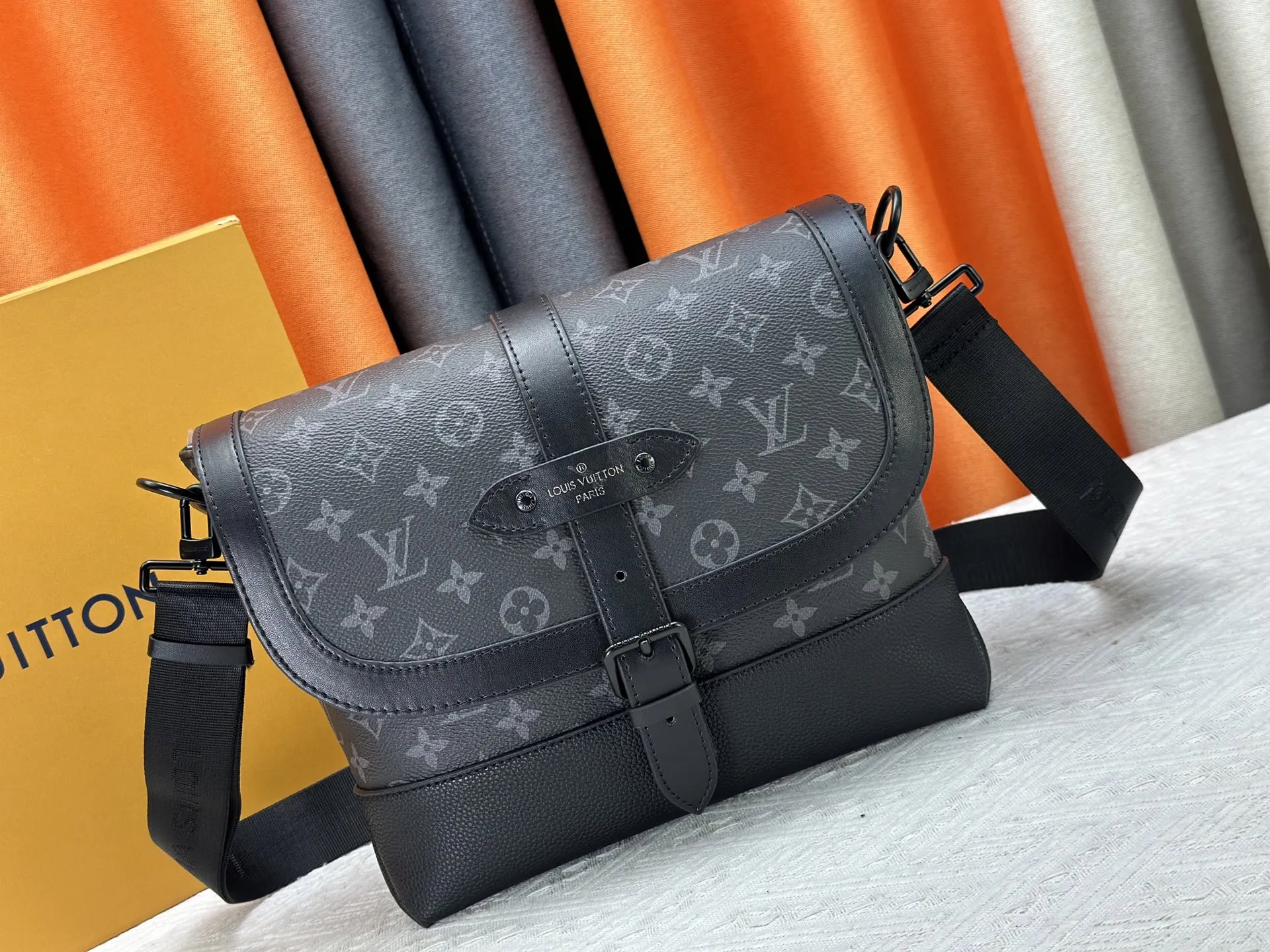 Louis Vuitton Saumur Messenger Bag M45911 - 图片 3