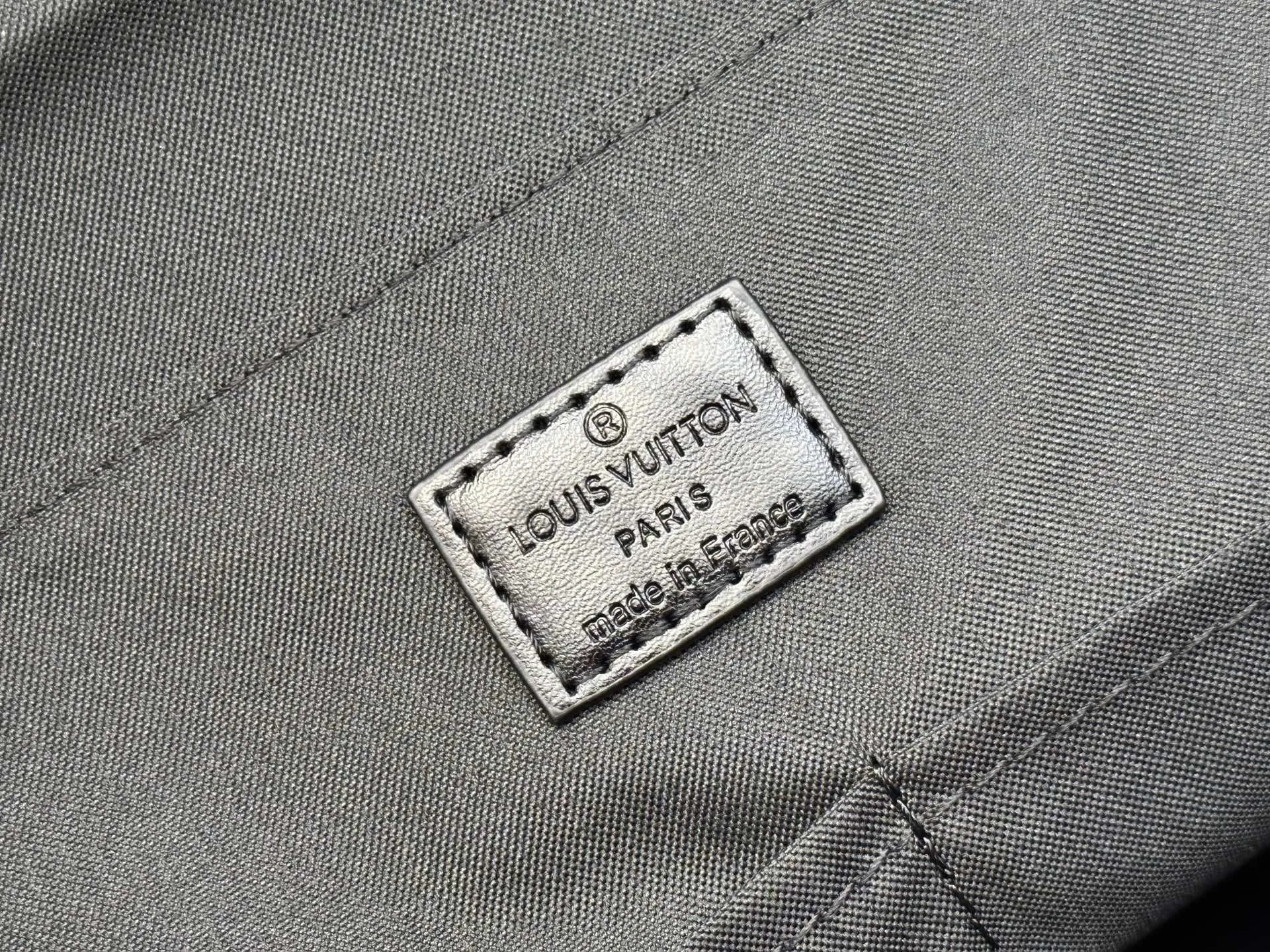 Louis Vuitton Saumur Messenger Bag M45911 - 图片 10