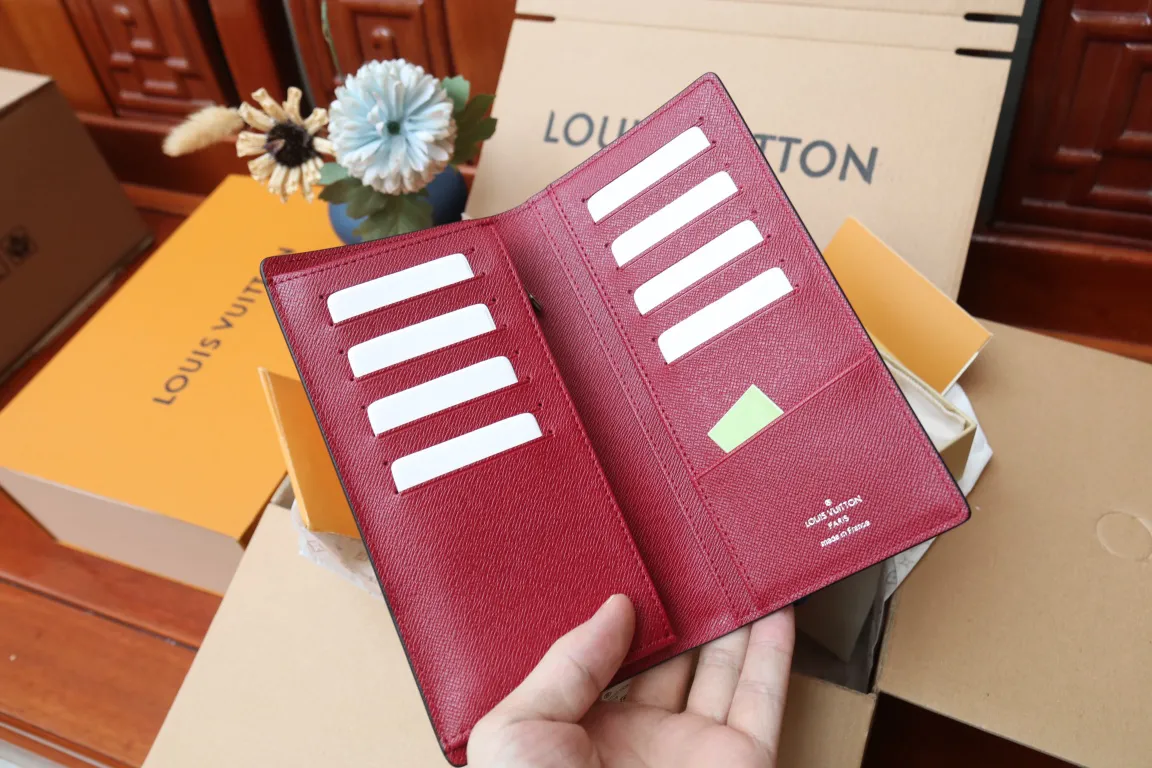 Louis Vuitton Brazza Wallet M30980 - Image 6