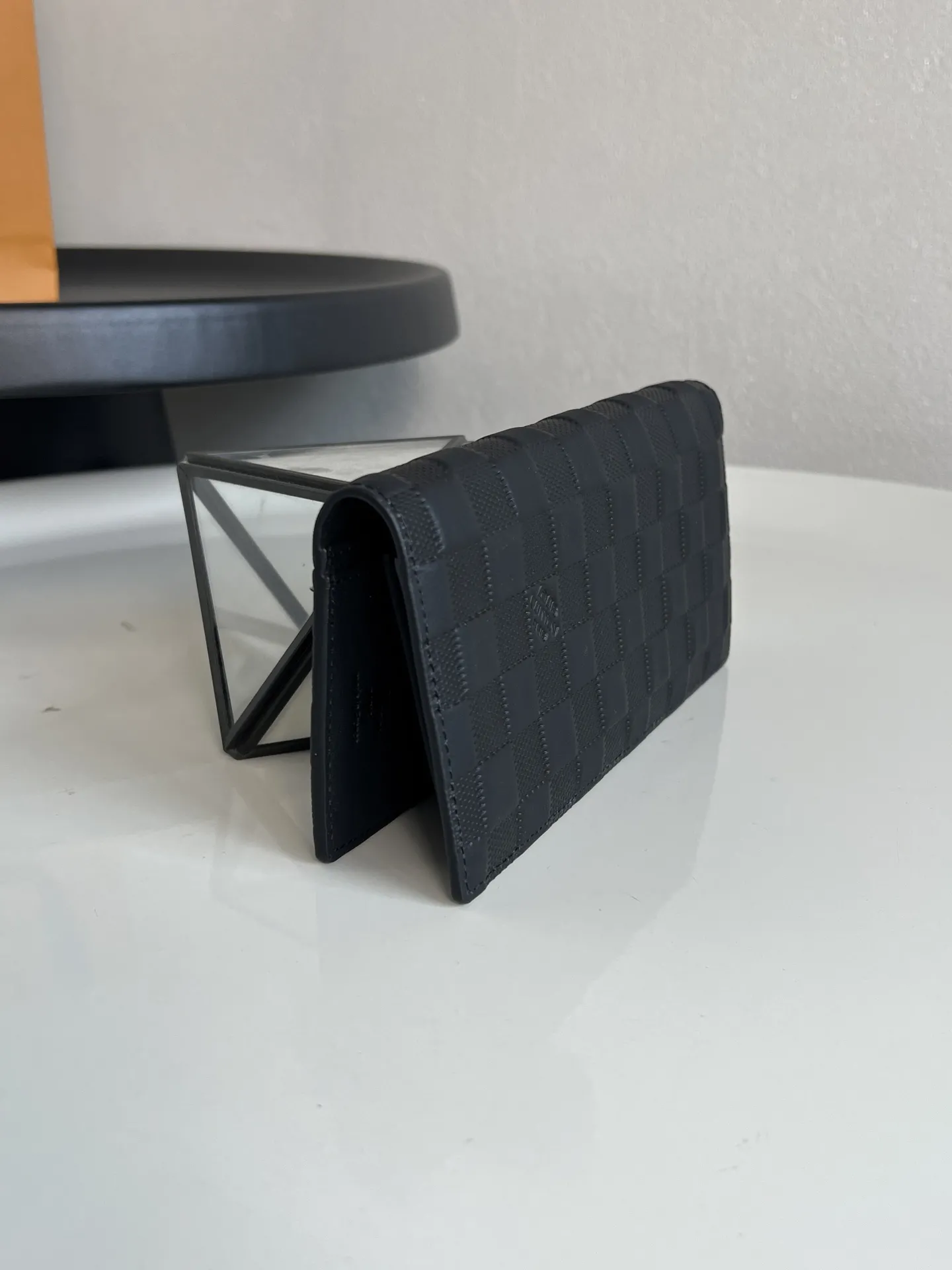 Alternative view of Louis Vuitton Brazza Wallet N63010