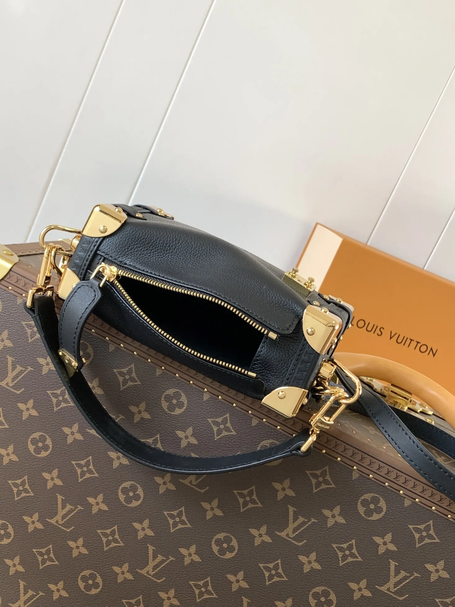 Louis Vuitton Side Trunk PM M23817 - 图片 7