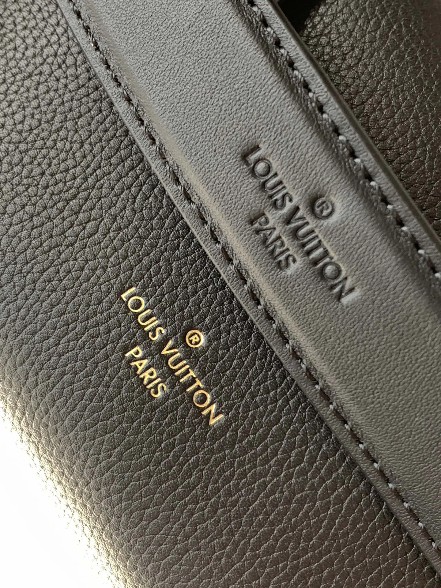 Louis Vuitton Side Trunk PM M23817 - 图片 10