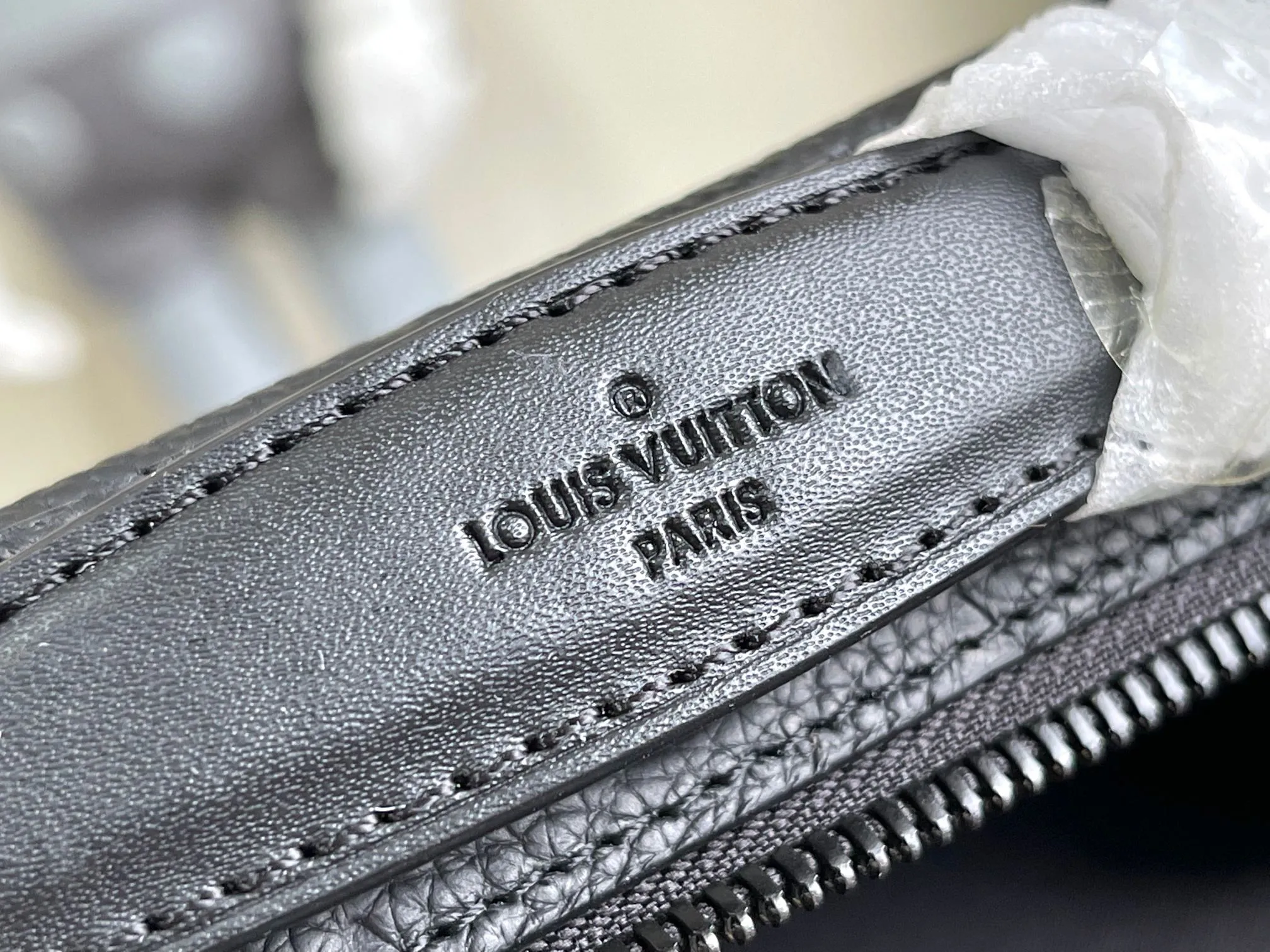 Alternative view of Louis Vuitton Handle Soft Trunk M59163
