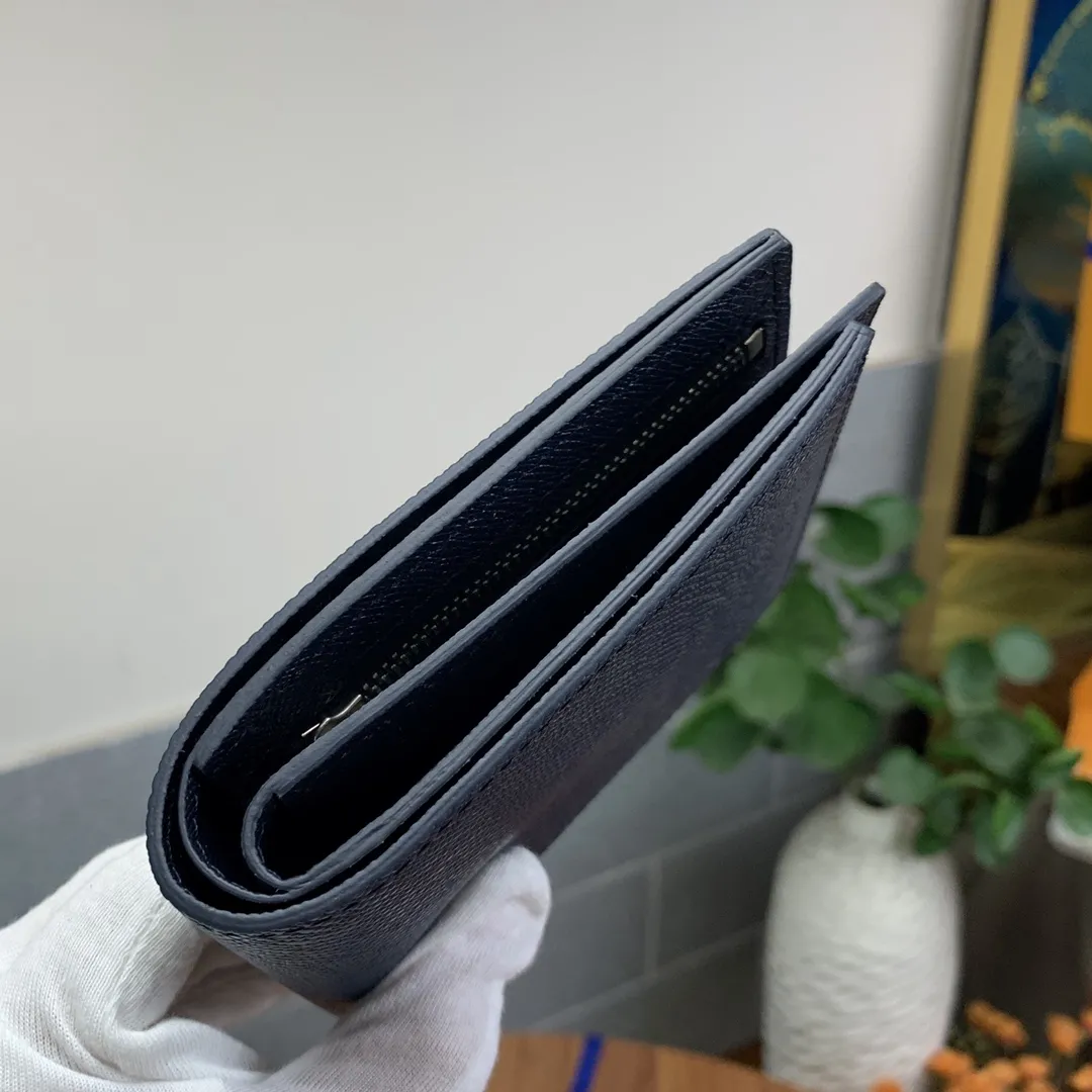 Alternative view of Louis Vuitton Amerigo Wallet M62046