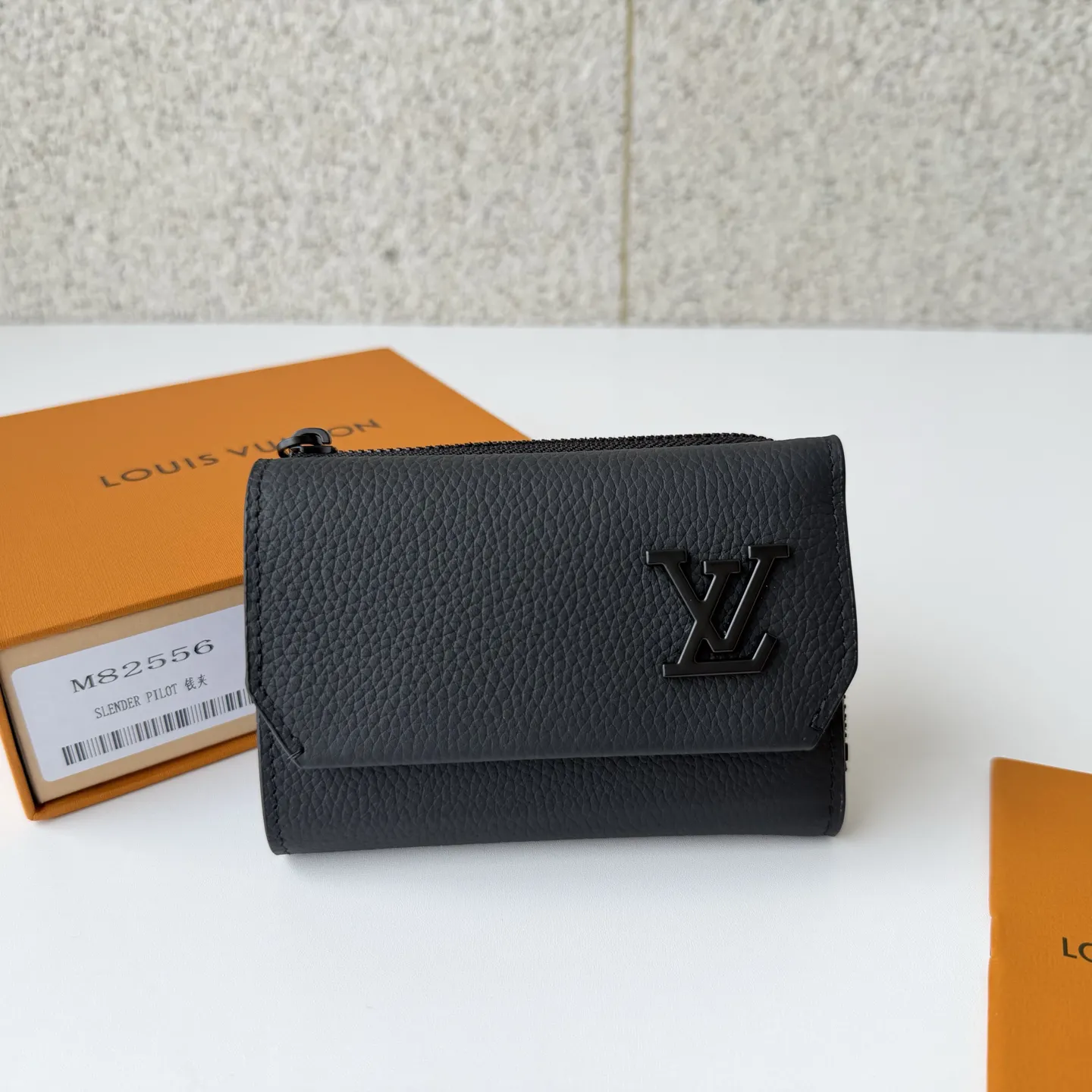 Louis Vuitton Pilot Wallet M81740 - Image 4