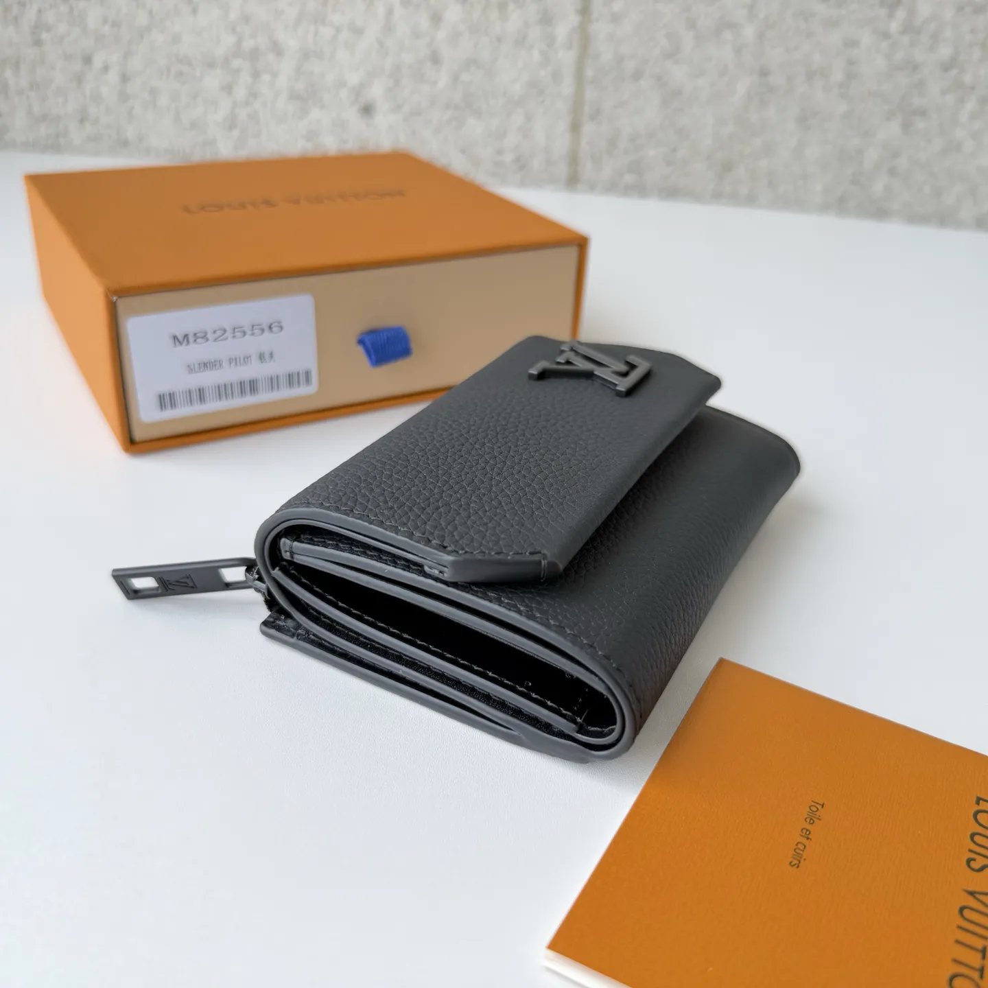 Louis Vuitton Pilot Wallet M81740 - Image 7
