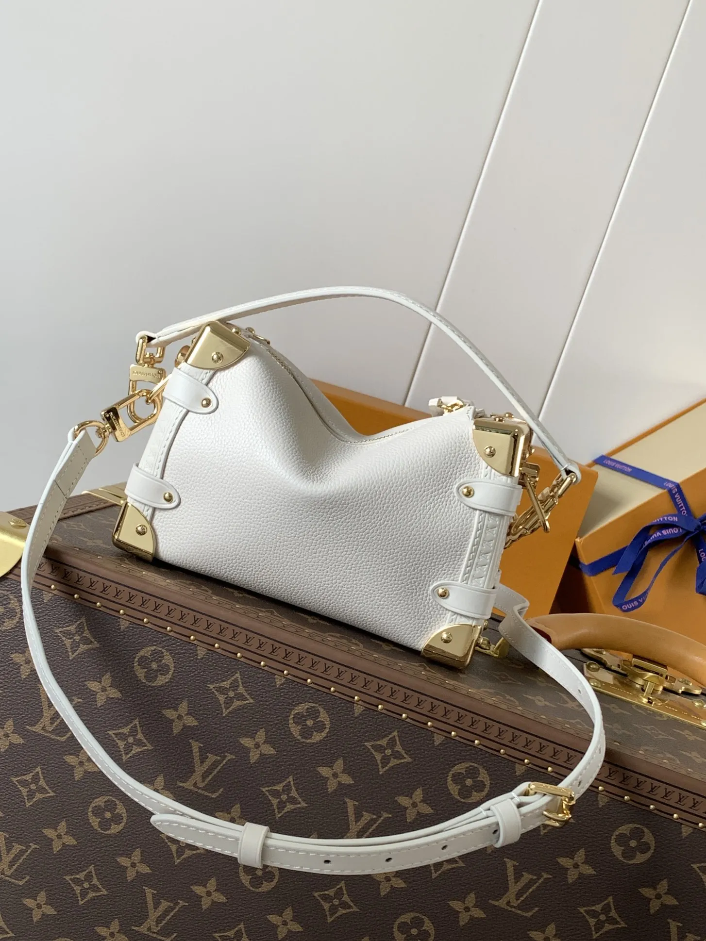 Louis Vuitton Side Trunk PM M23915 - 图片 4